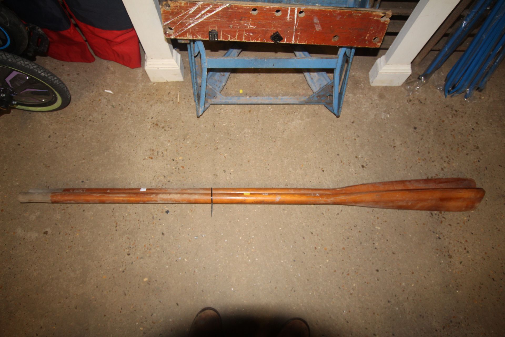 A pair of wooden rowing oars (approx. 6')