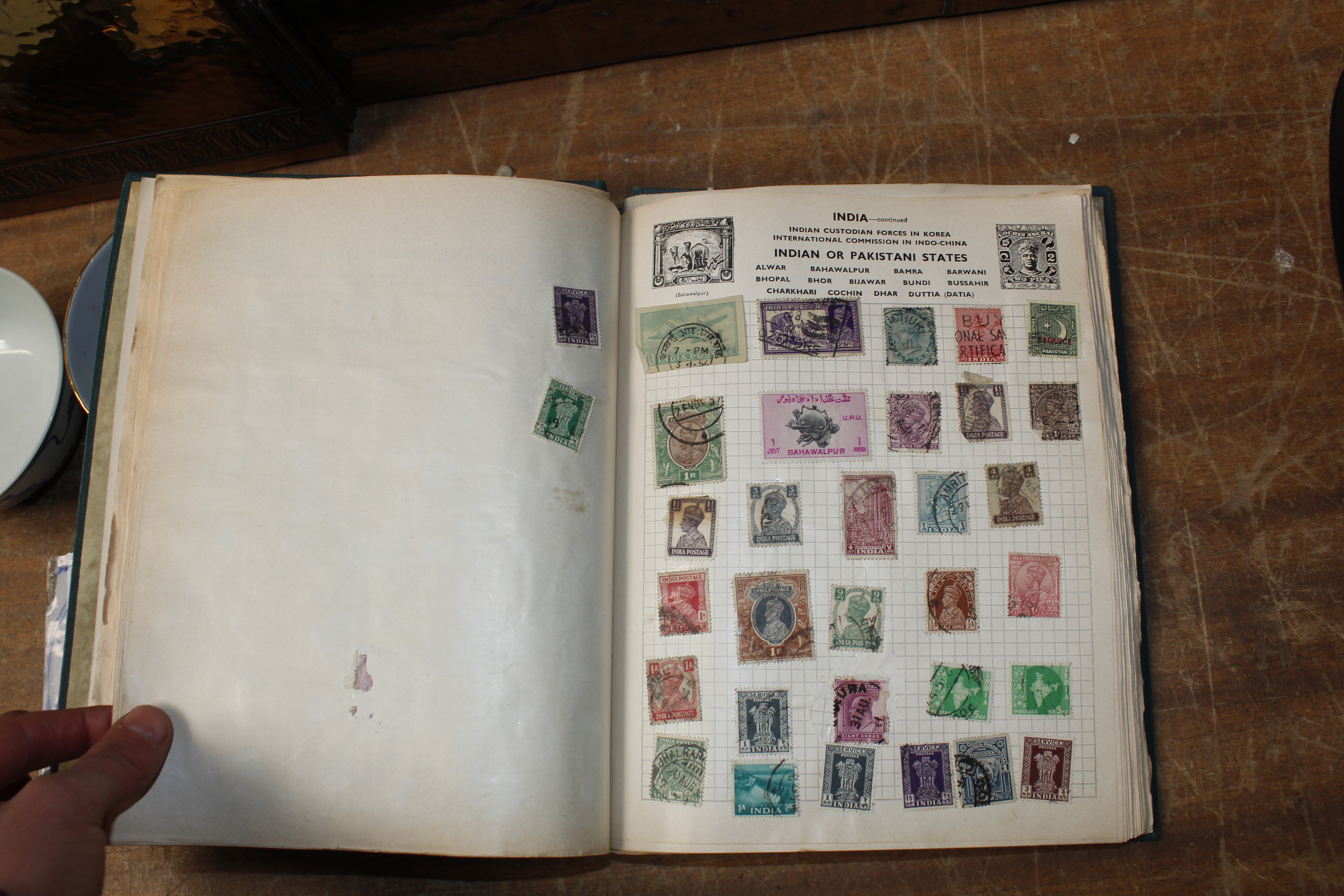 A Swift Shaw stamp album and contents - Image 5 of 5