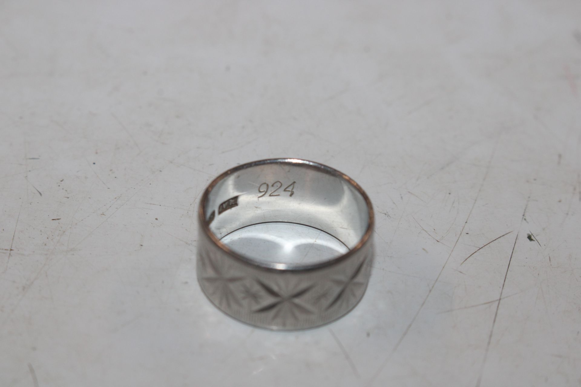A platinum wedding band, ring size L, approx. 7.5g - Image 4 of 5