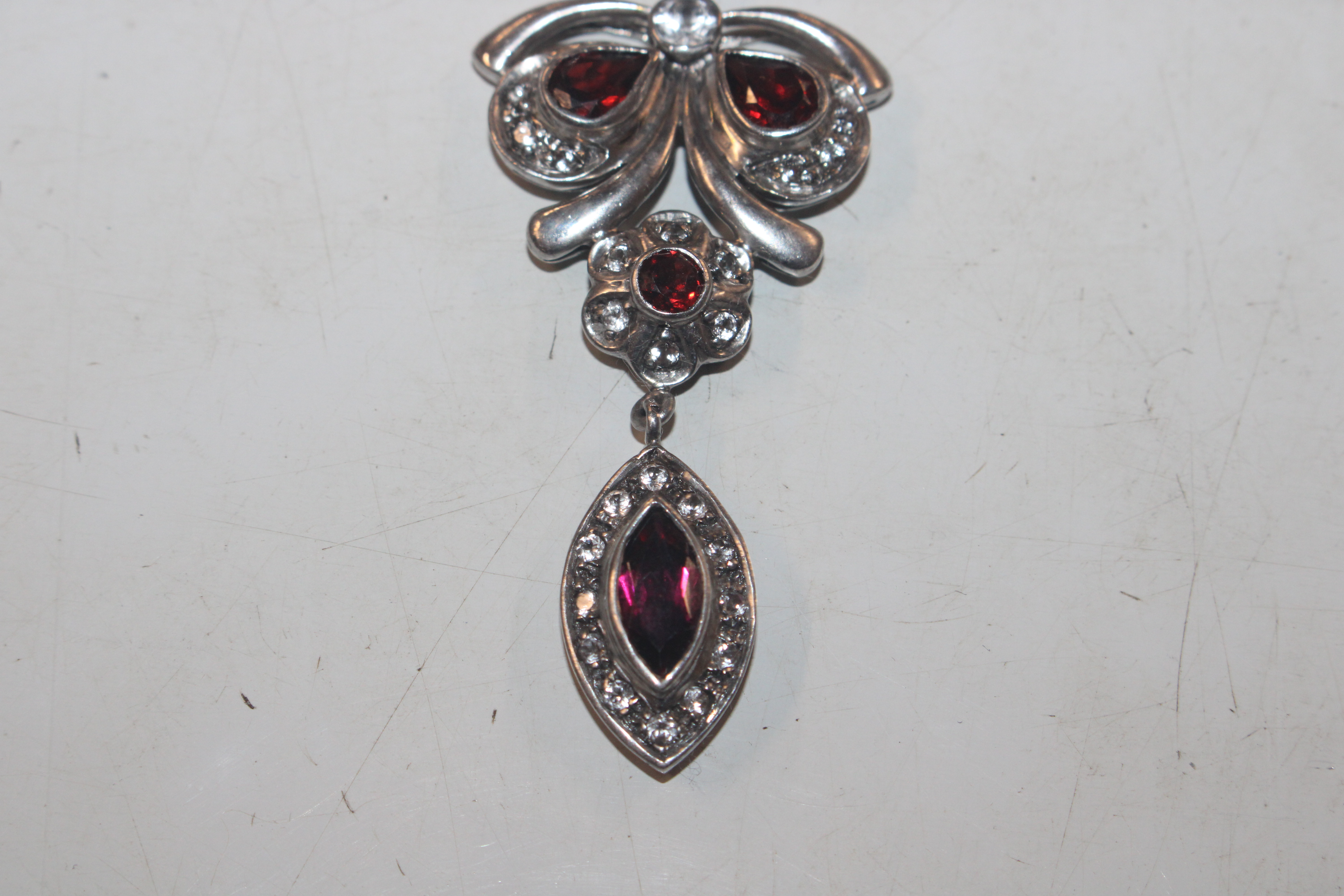 A Sterling silver garnet and white sapphire neckla - Image 6 of 11