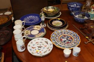 A quantity of various decorative plates, commemora