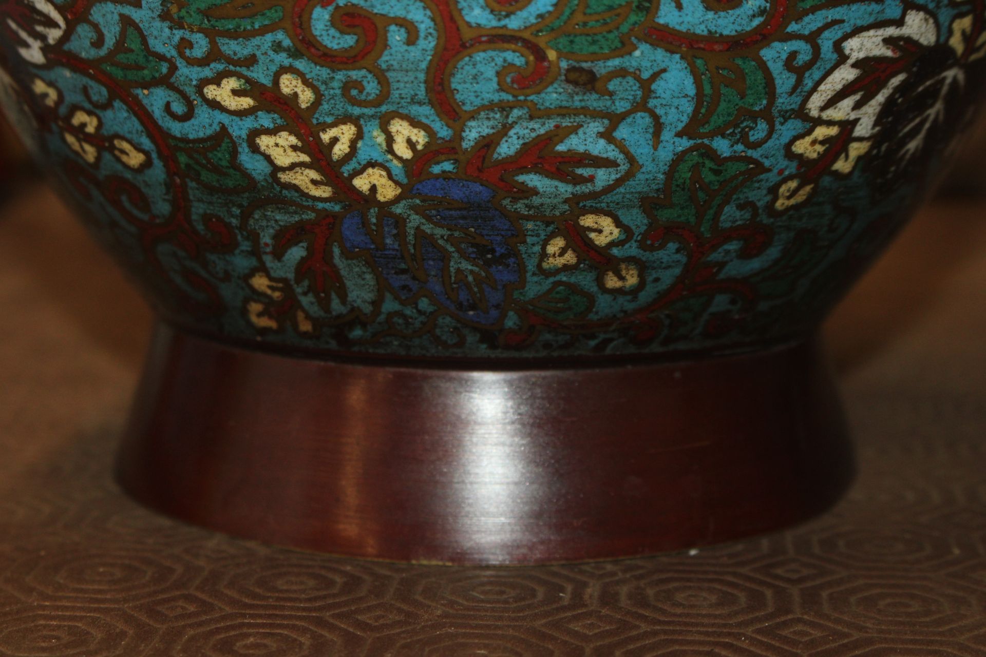 An approx. 12" Chinese 19th Century cloisonné bron - Image 12 of 14