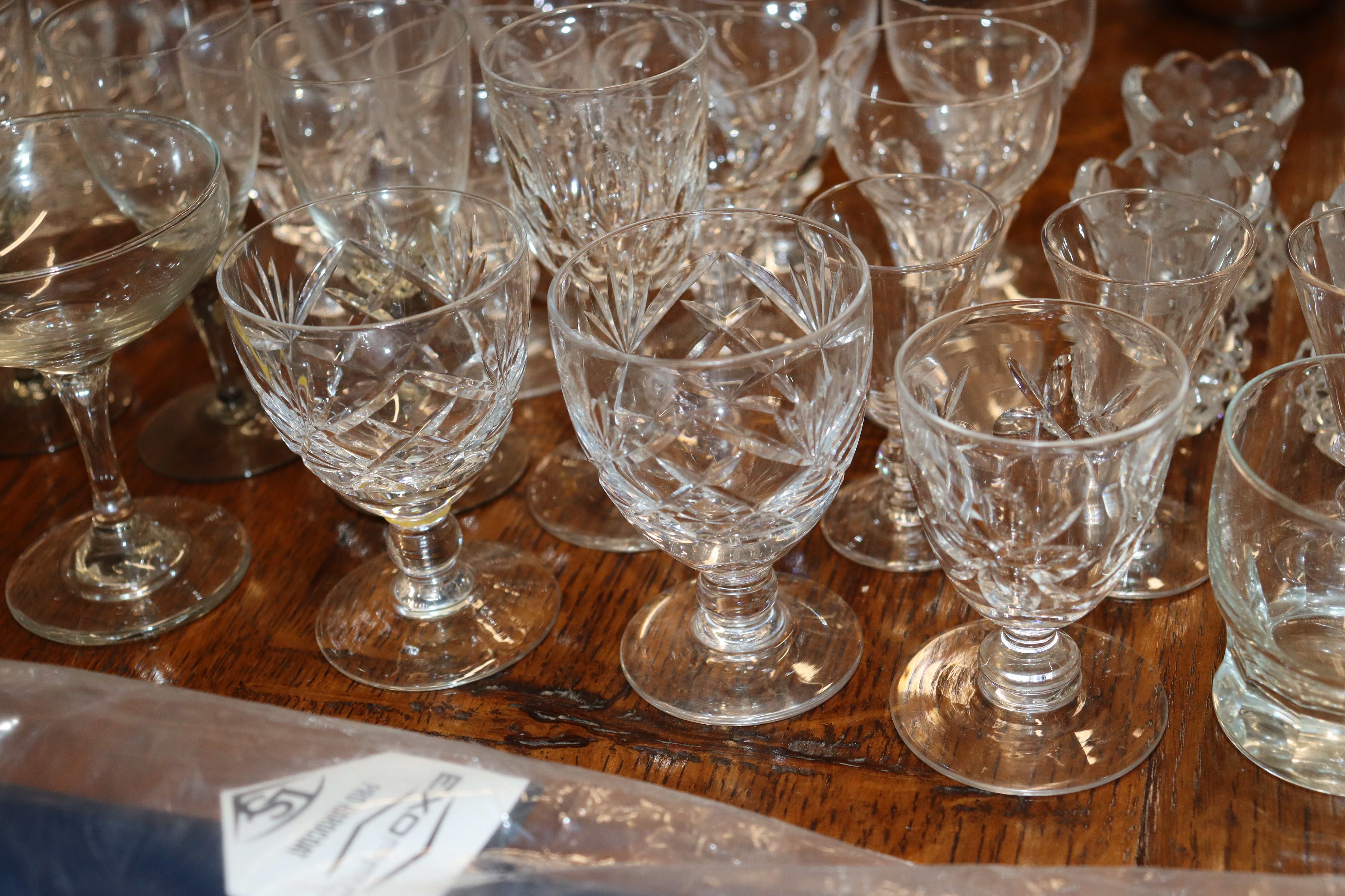 A quantity of various cut and other table glasswar - Image 2 of 4