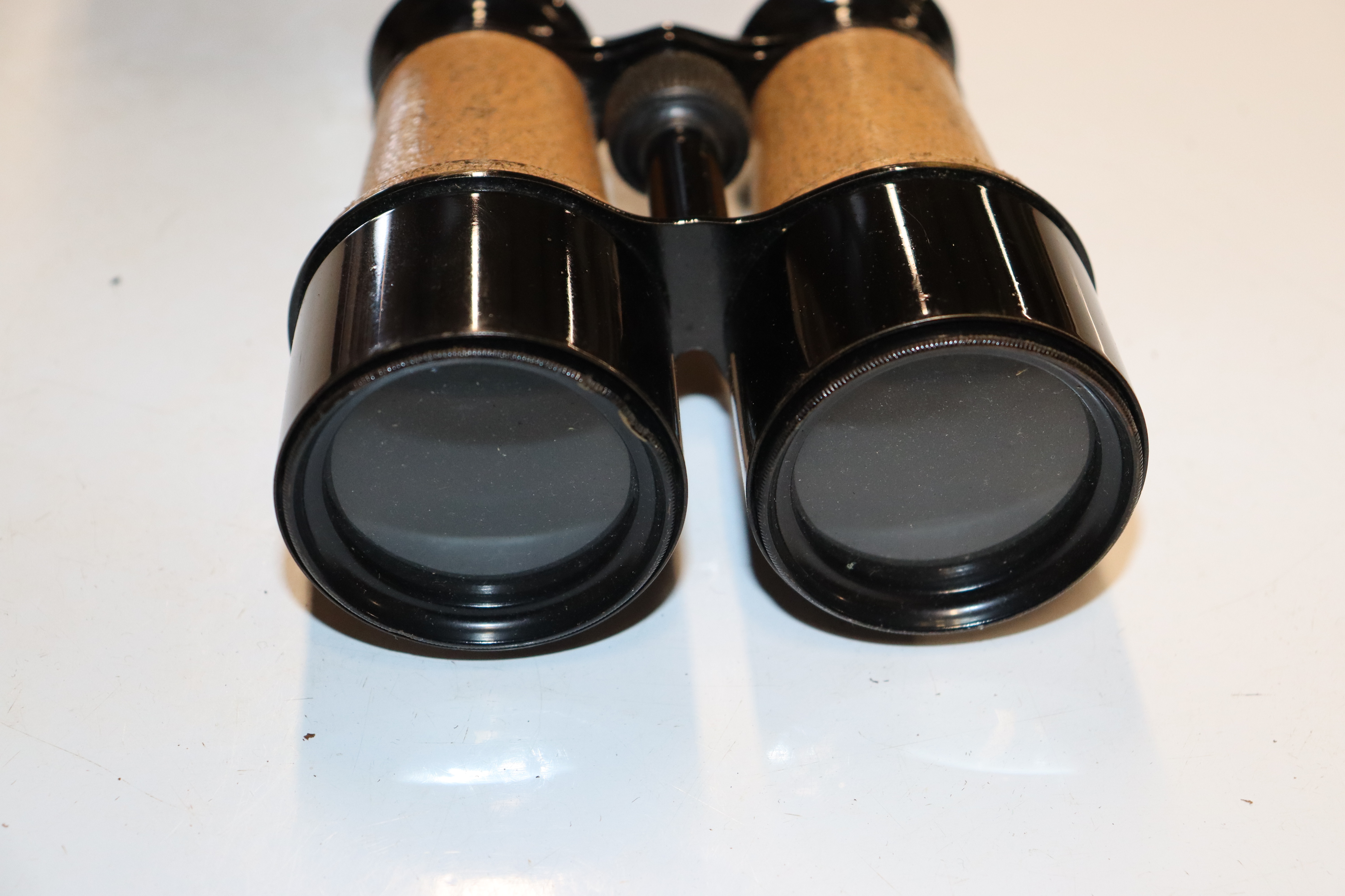 A box of various binoculars - Image 13 of 21