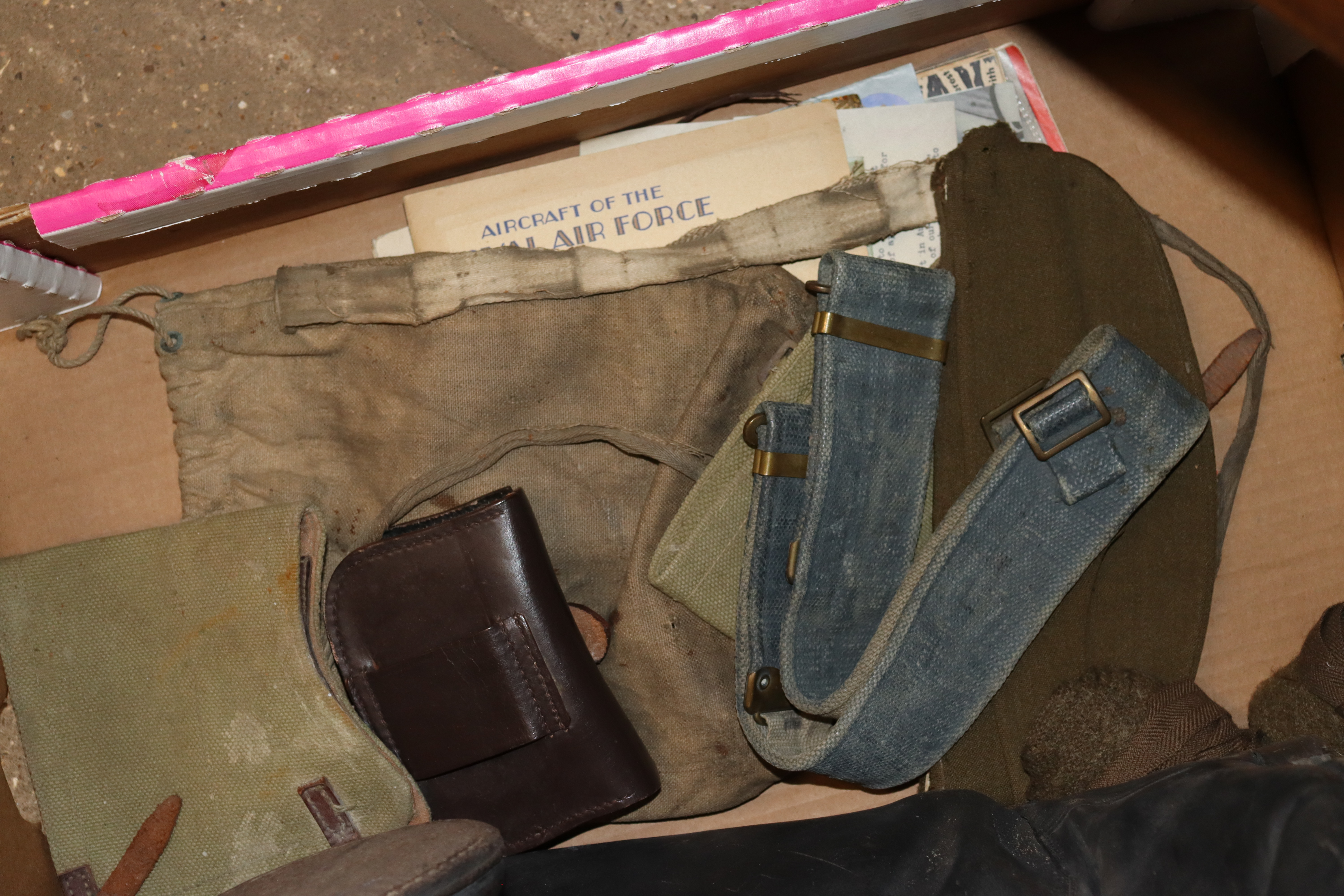 A box containing various mixed military items - Image 3 of 3