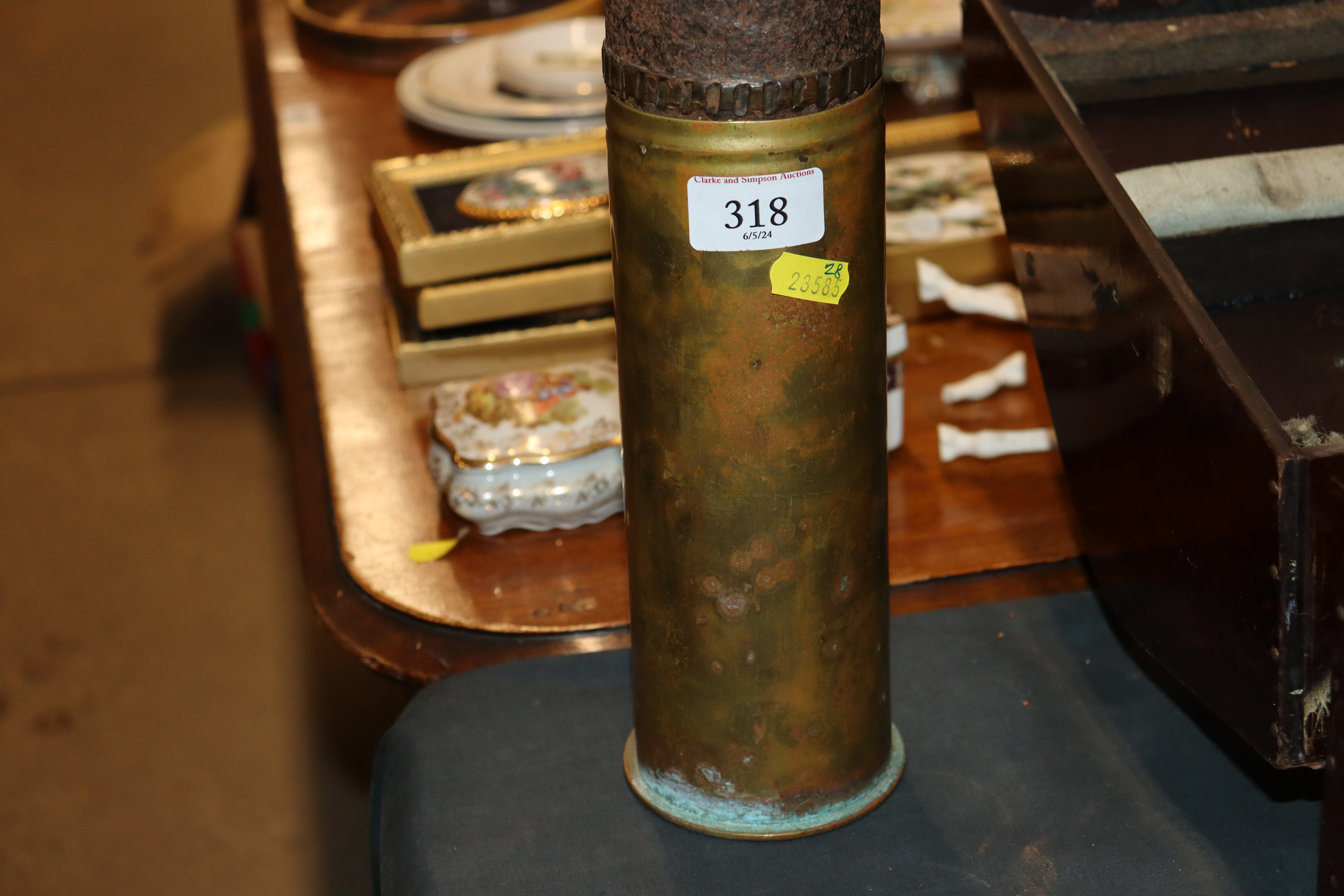 A German WWI shrapnel shell with brass case - Image 2 of 4