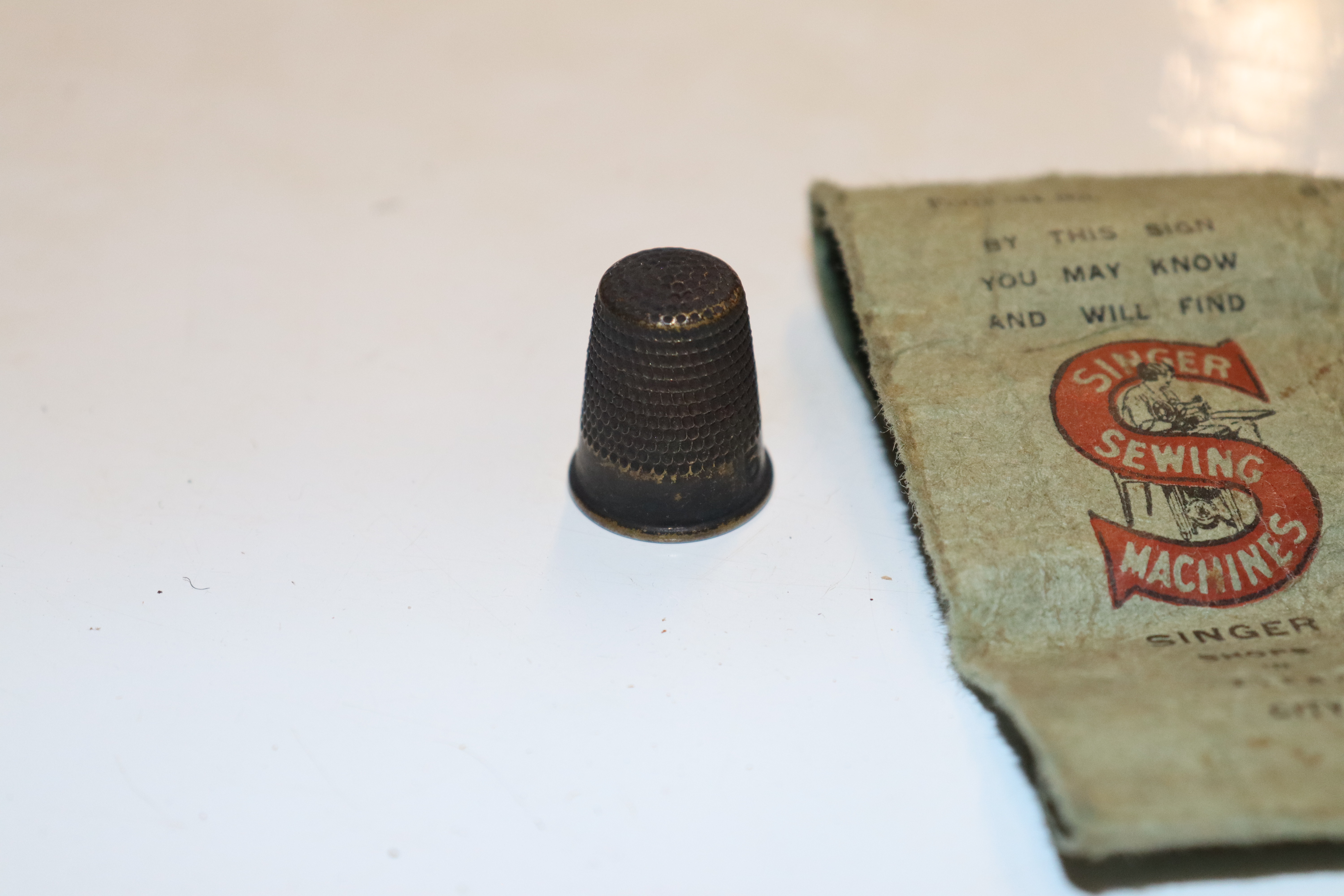 A box containing various sewing items, buttons, sc - Image 6 of 9