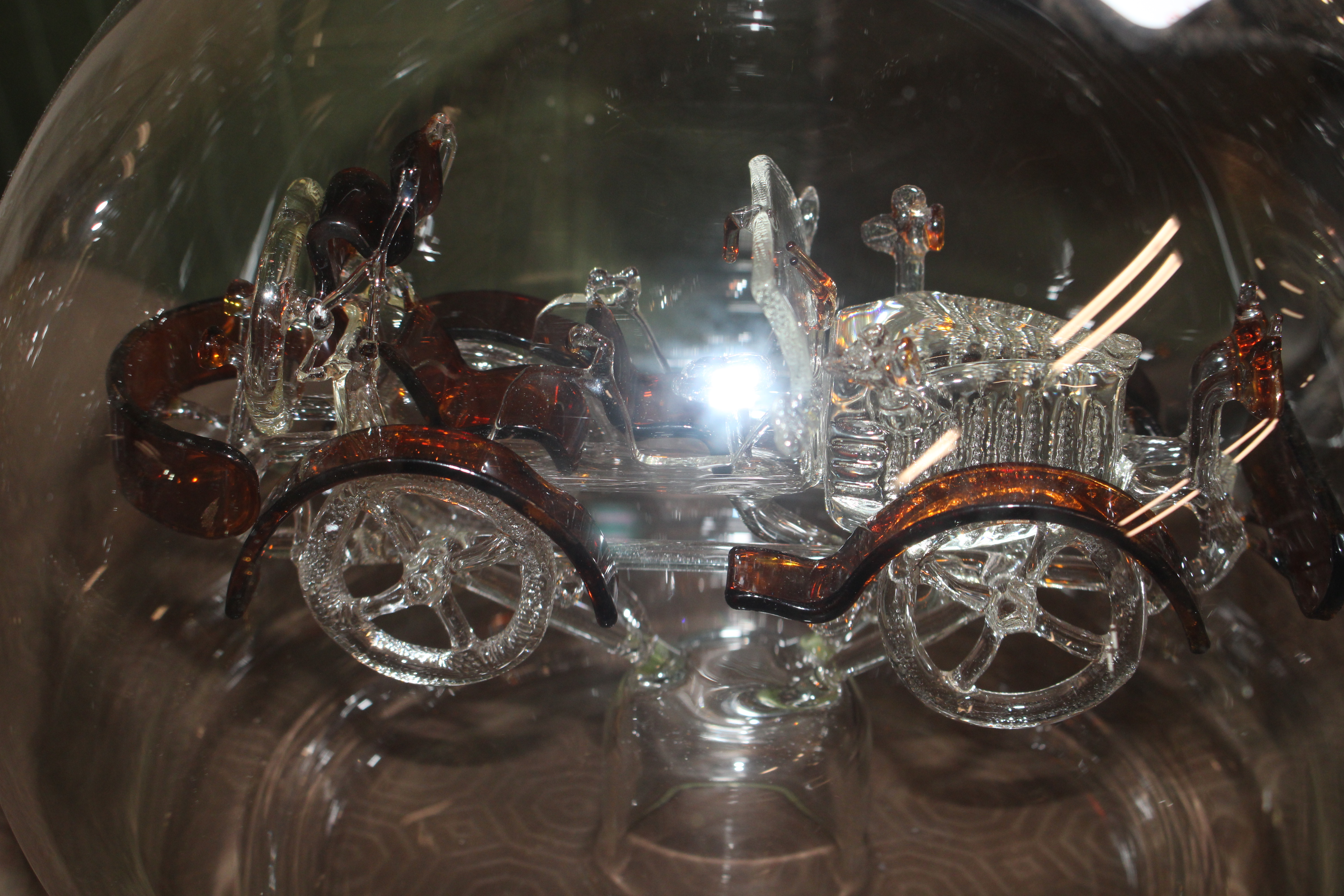Seven Ichendorf style glass ornaments - Image 3 of 20