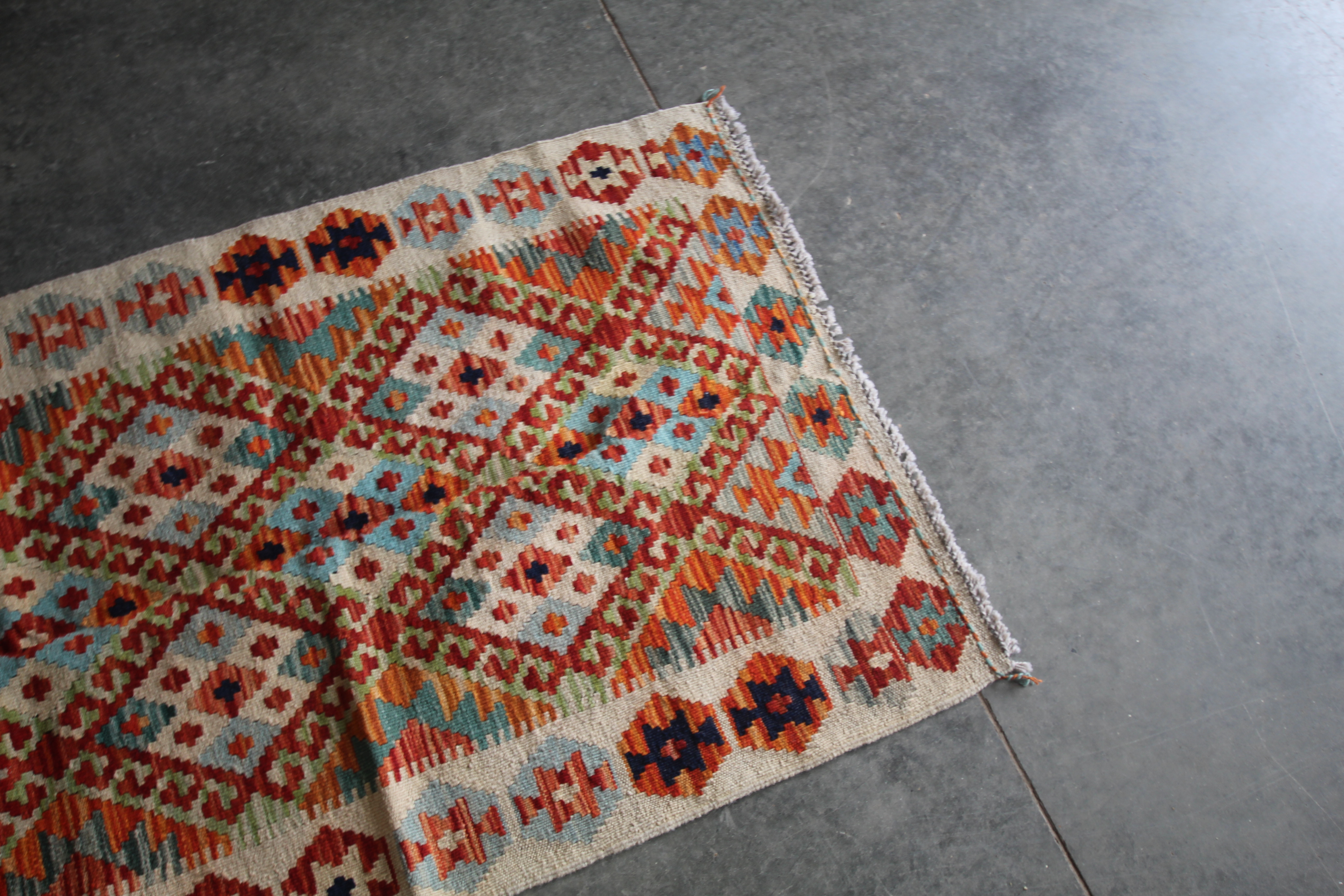 An approx. 4'2" x 2'10" Chobi Kilim rug - Image 2 of 4