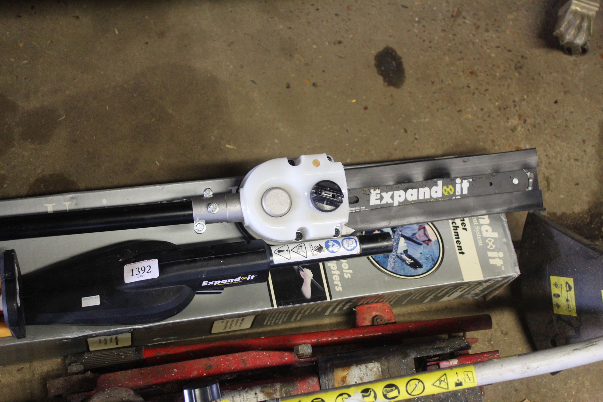 An Expand It long reach pruner multi tool attachme - Image 3 of 3