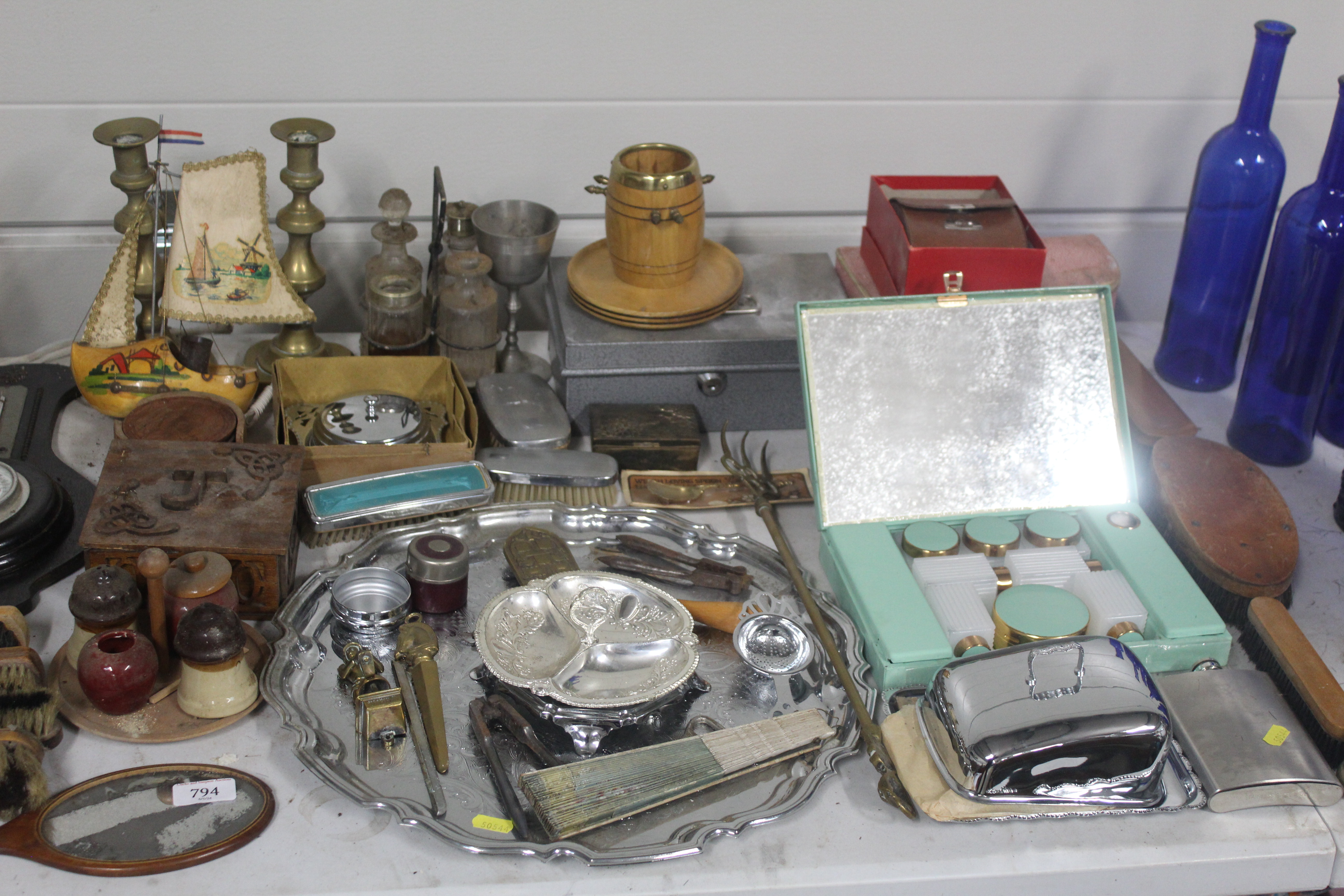 A collection of various wooden and metal items to - Image 3 of 3
