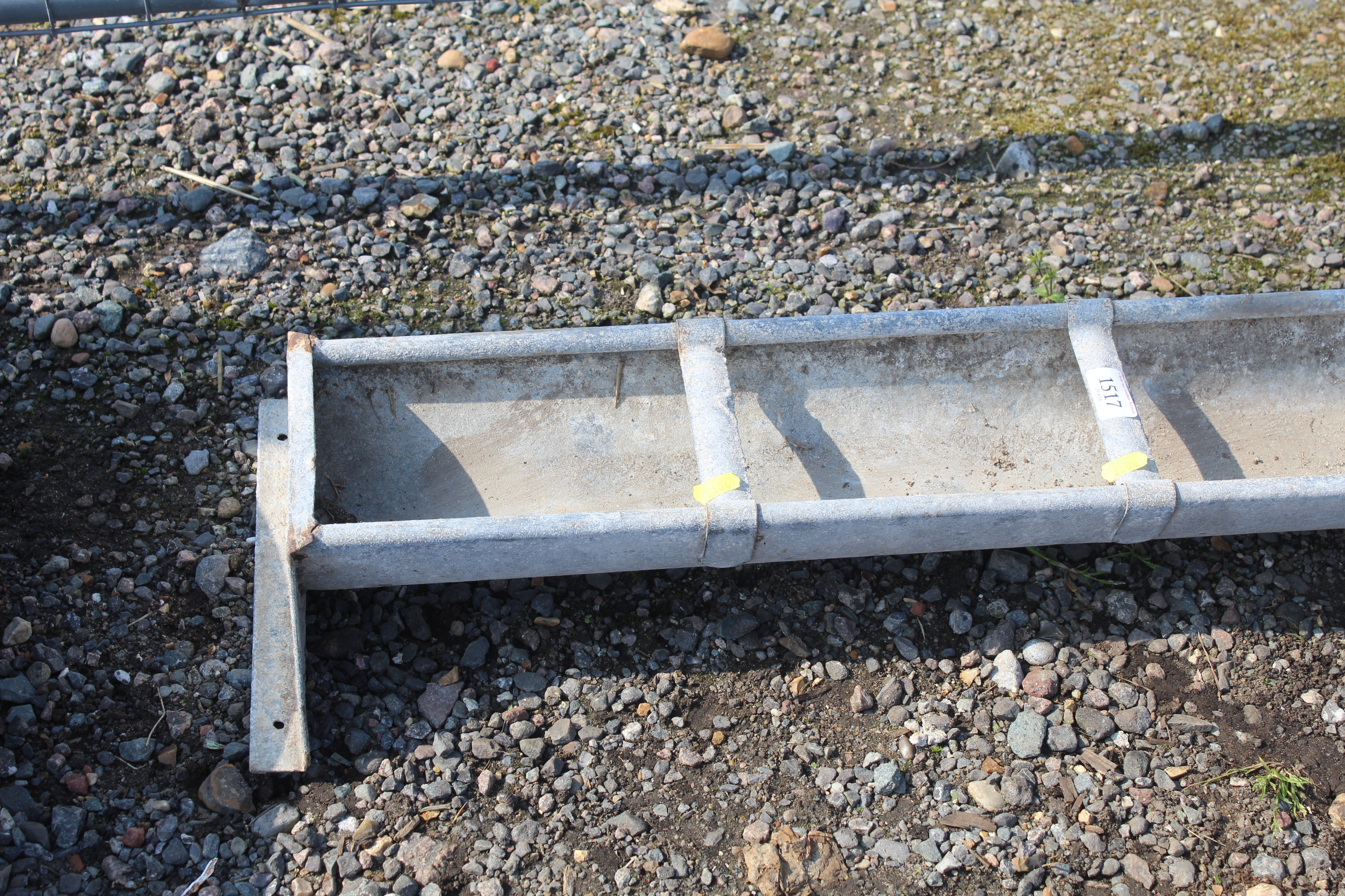 A galvanised four partitioned feed trough - Image 2 of 3