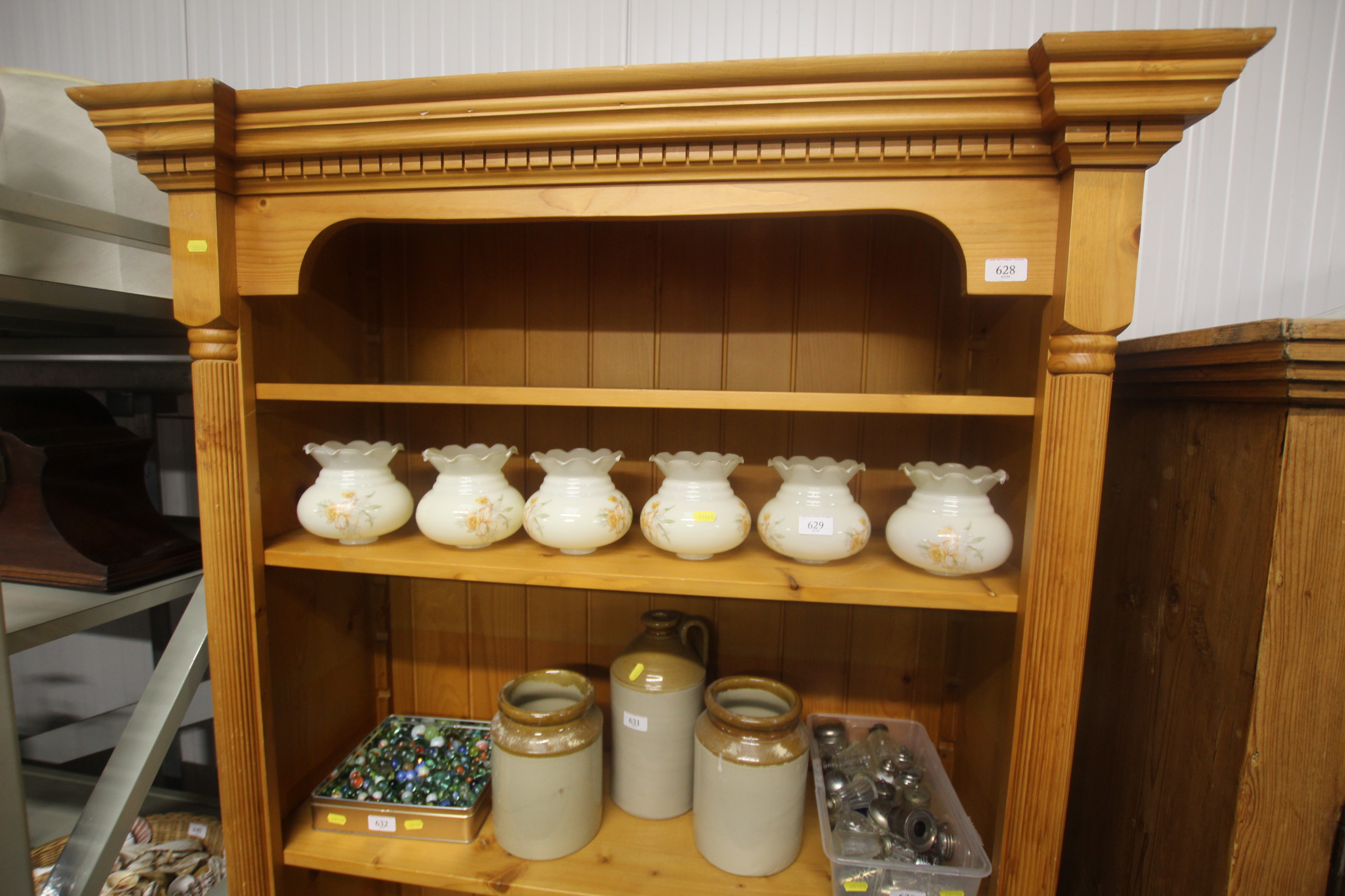 A modern pine bookcase with adjustable shelves fit - Image 3 of 4