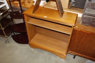 A bookcase with adjustable shelves