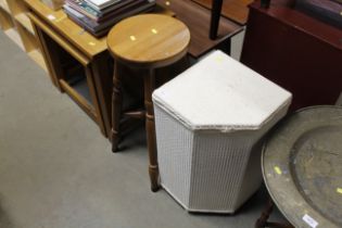 A loom corner linen basket and pine stool