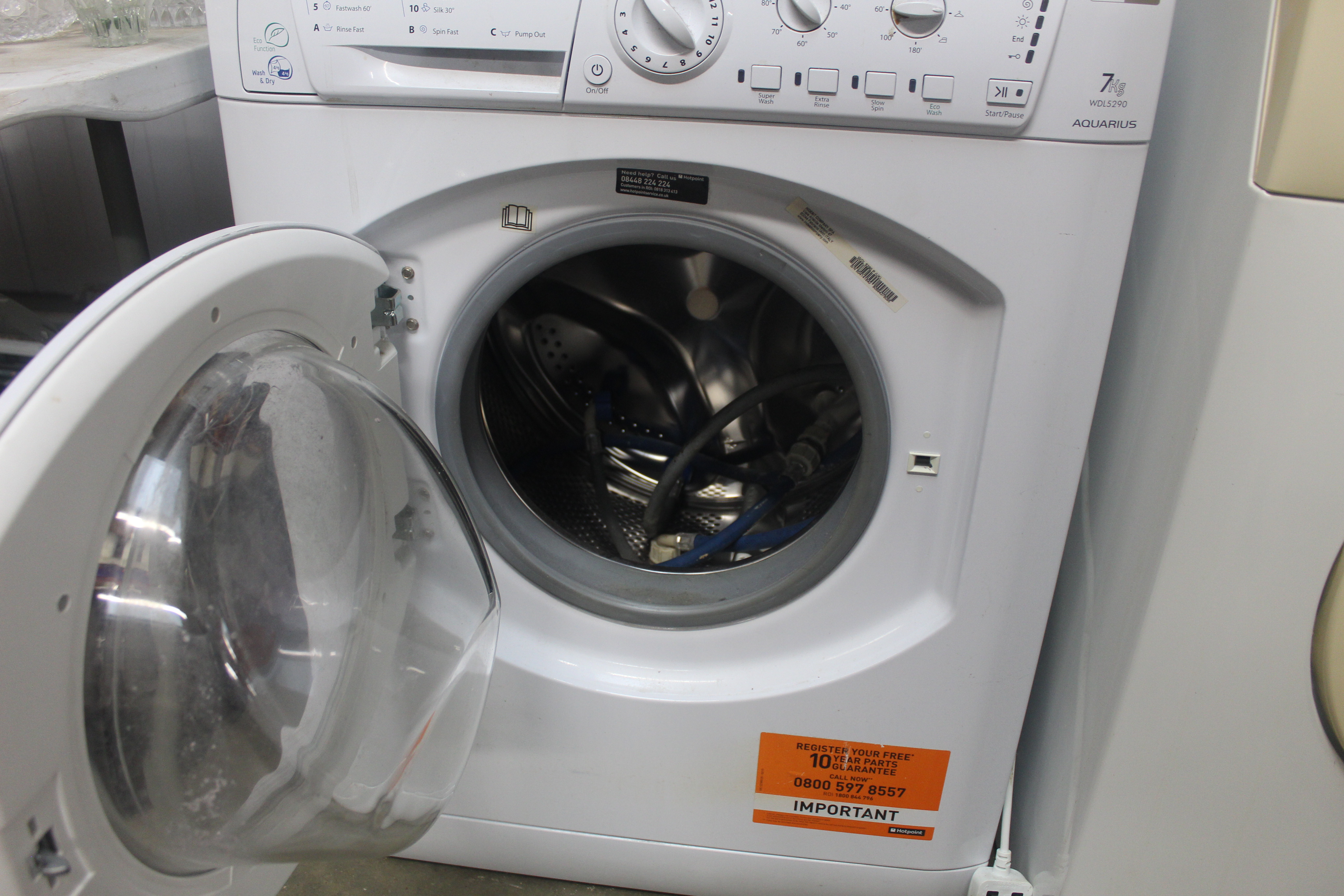 A Hotpoint Aquarius washing machine - Image 3 of 3