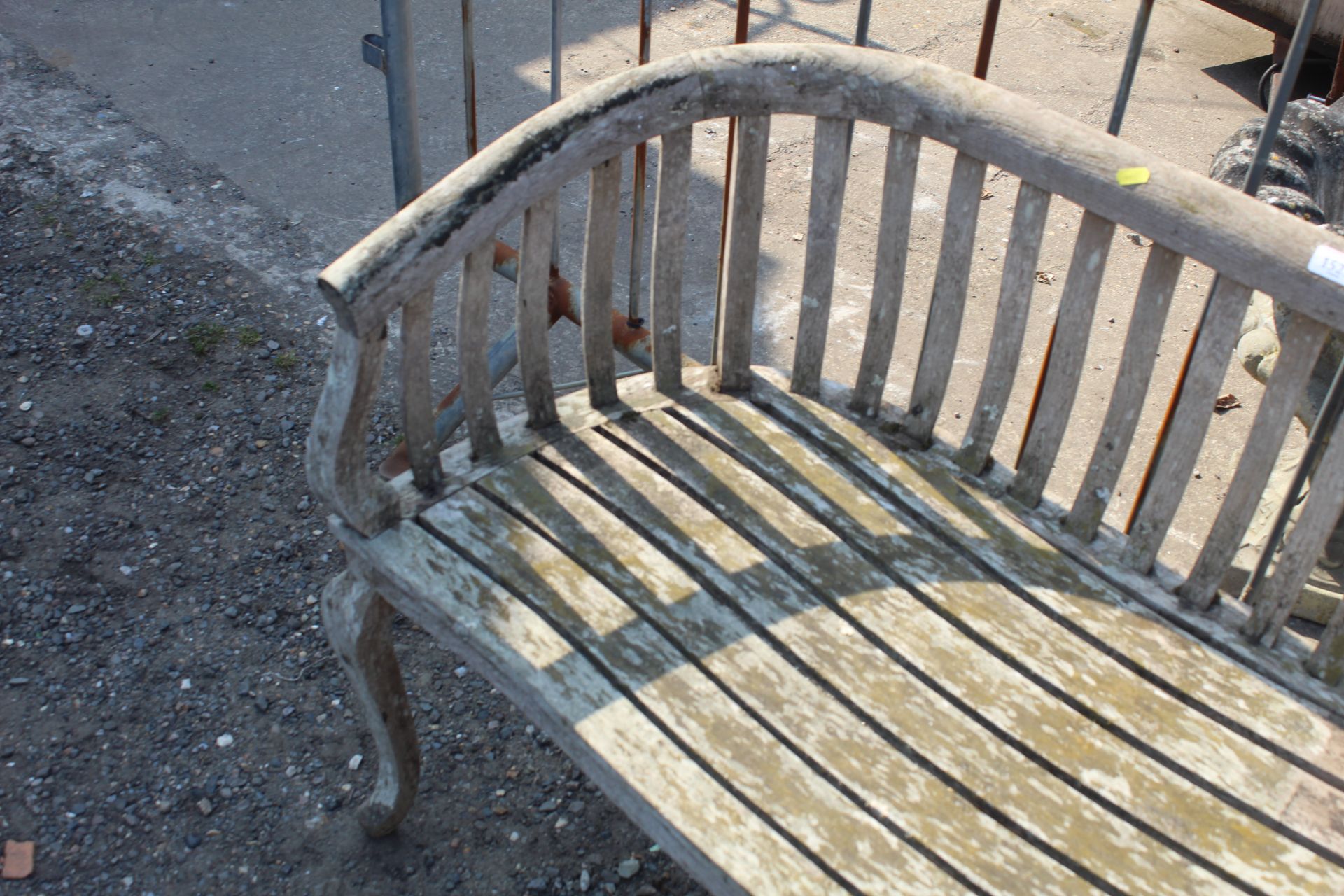 A hardwood two seater garden bench - Image 3 of 3