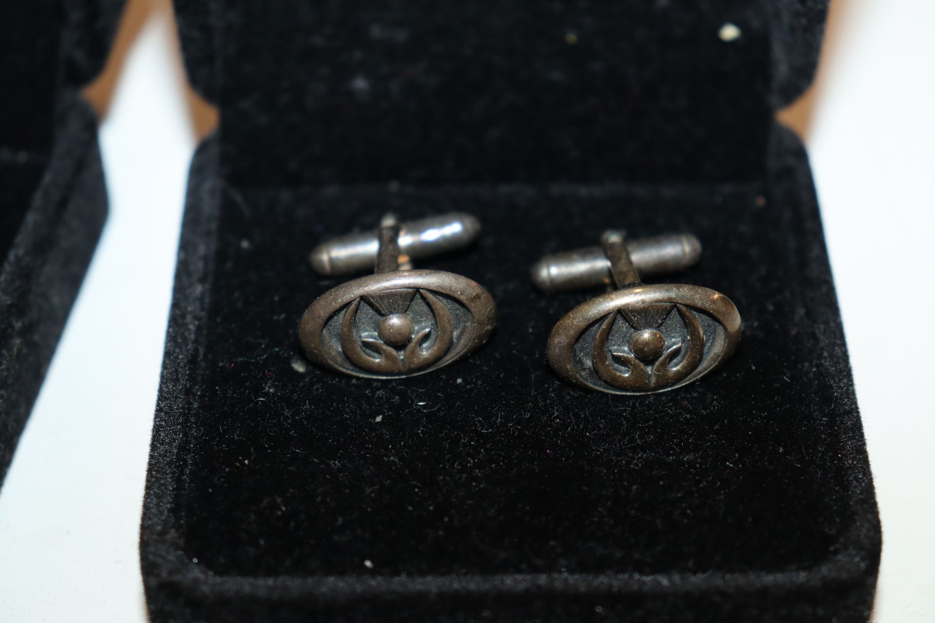 A box of various cuff-links - Image 4 of 8