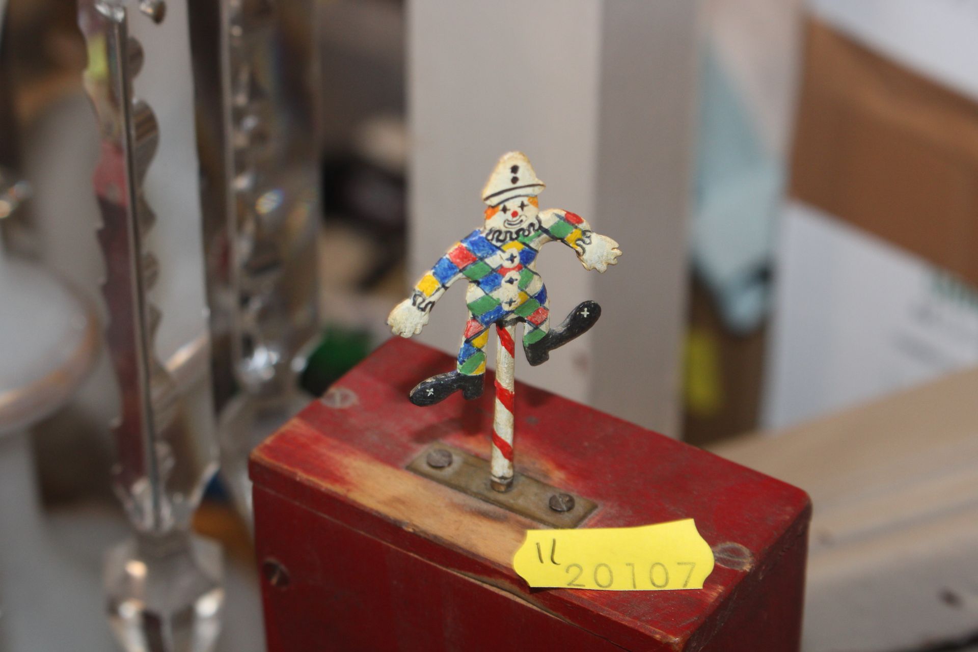 A lacquered trinket box; a wooden and bone inlaid - Image 14 of 17