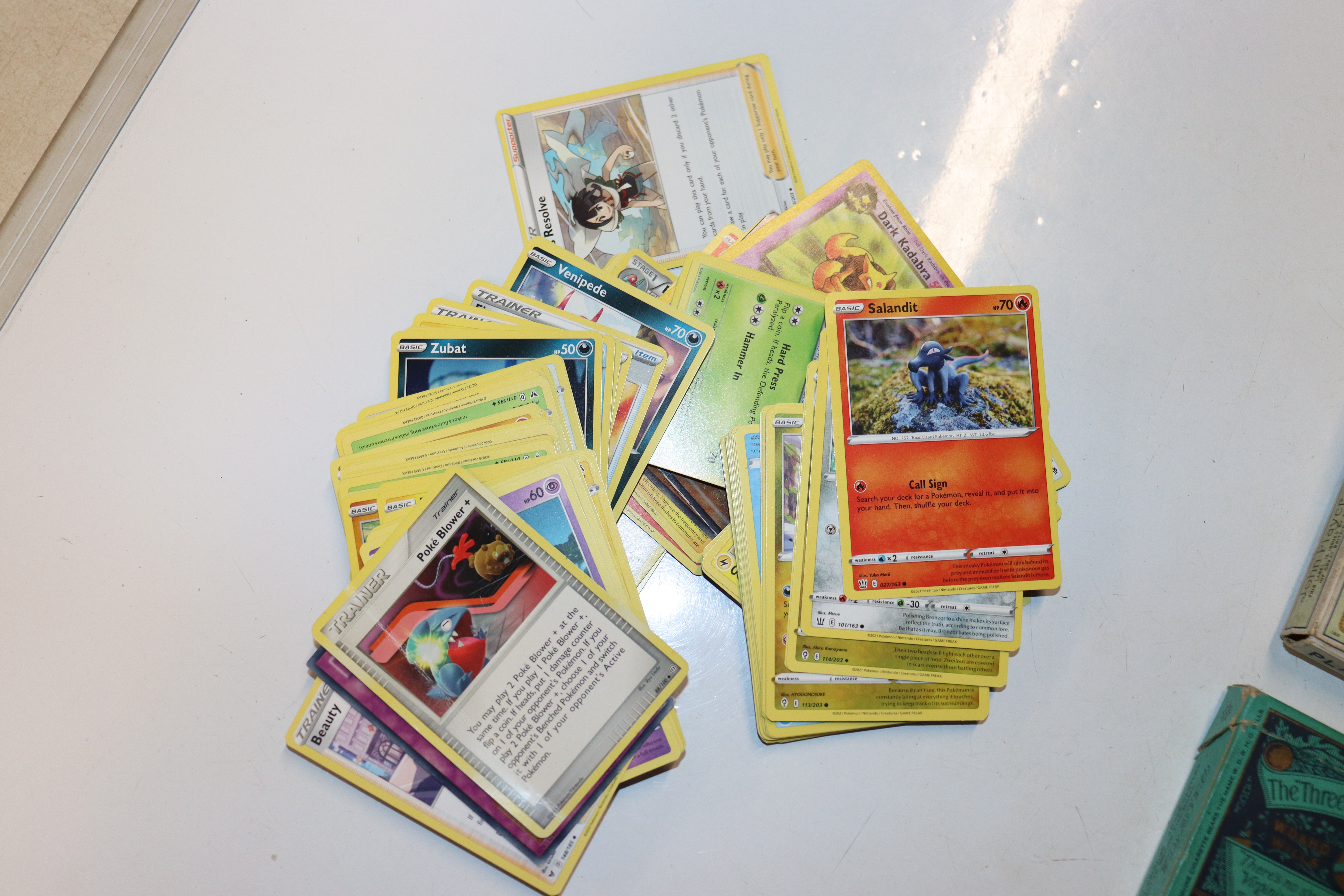 A box containing various ephemera; Pokémon cards a - Image 3 of 13