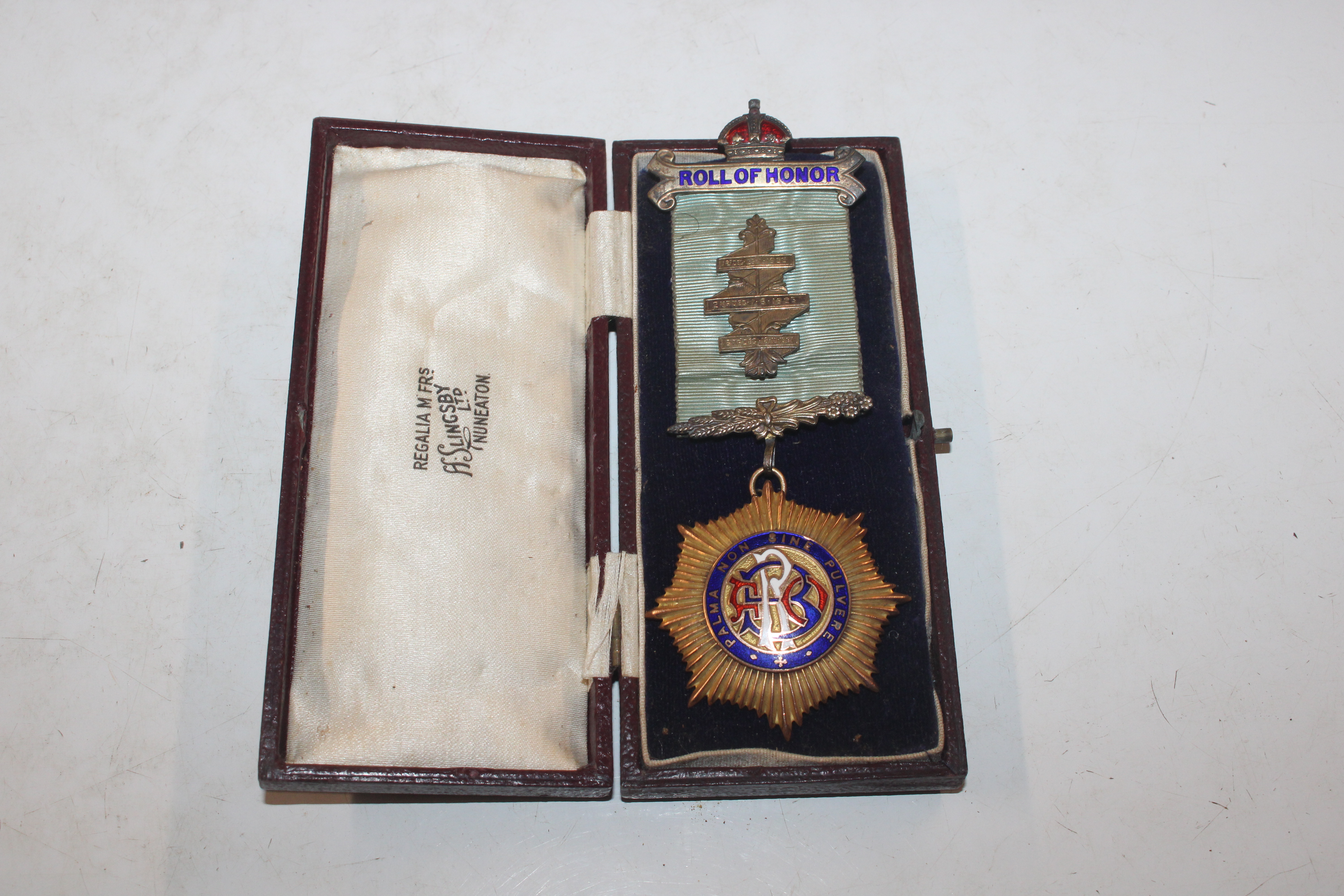 A 9ct gold enamel decorated Masonic medal, approx.