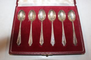 A cased set of six British Hallmarked teaspoons