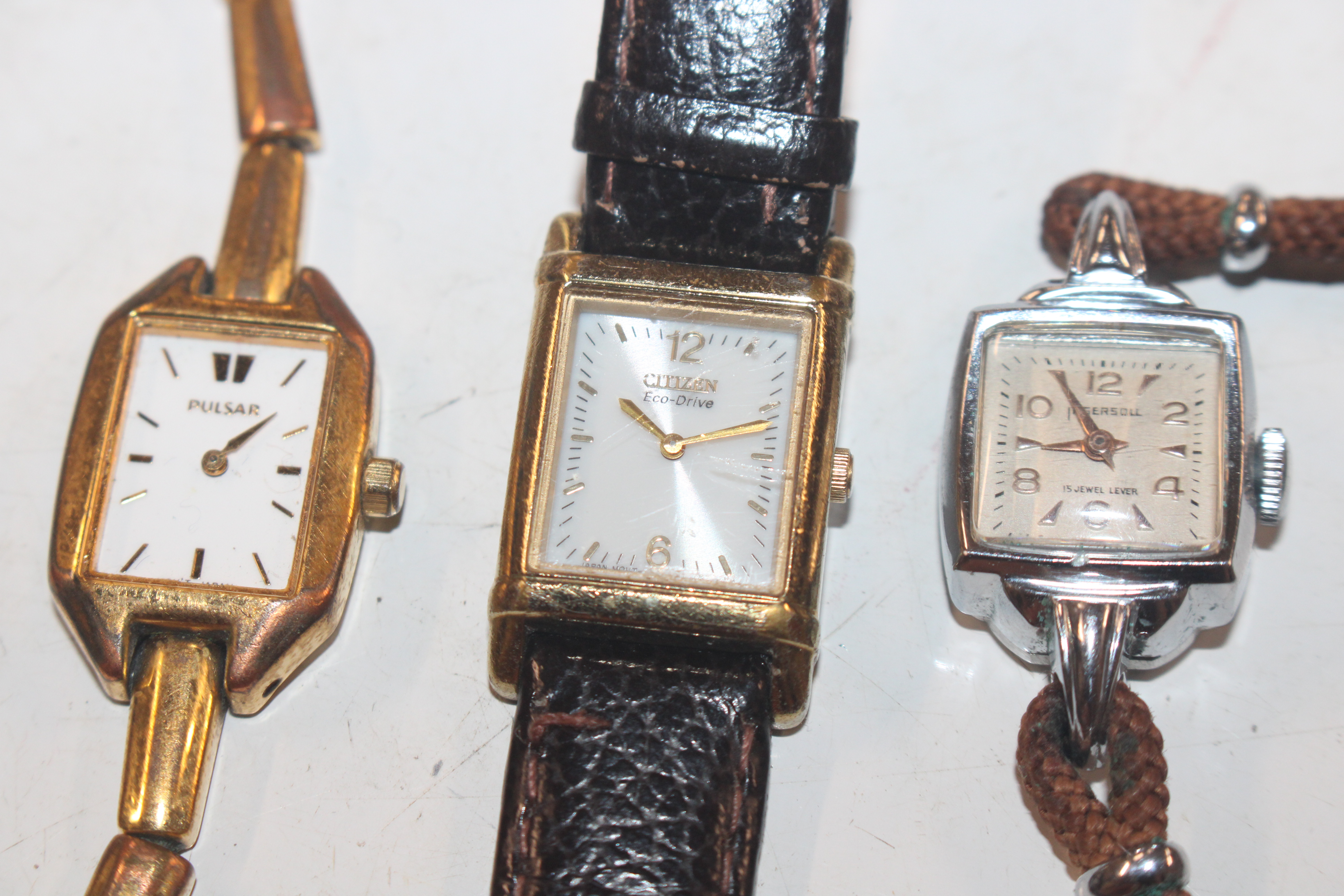 A box of assorted wrist watches to include Citizen - Image 10 of 10