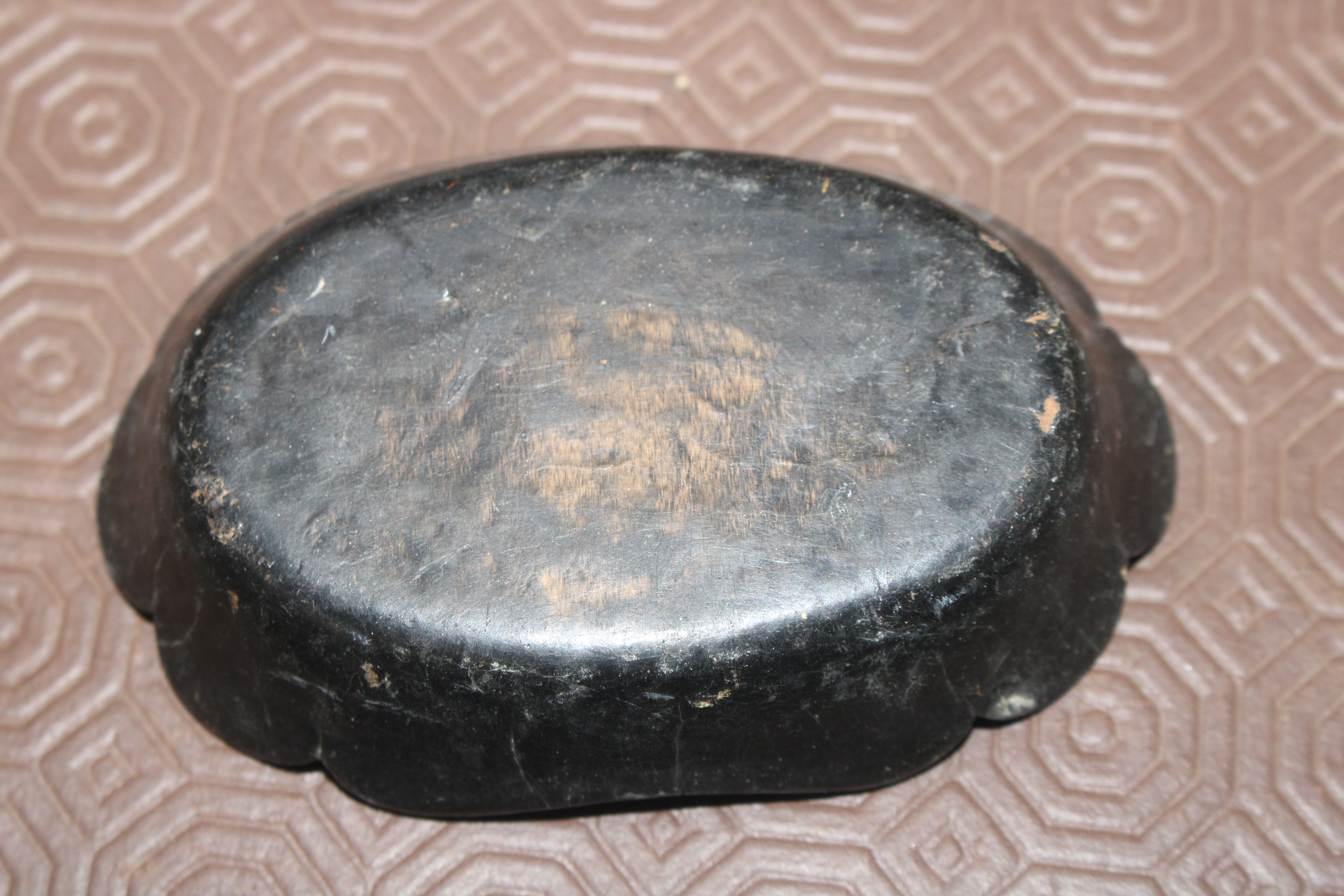 A Chinese cloisonné bowl; a cloisonné fan shaped b - Image 13 of 17
