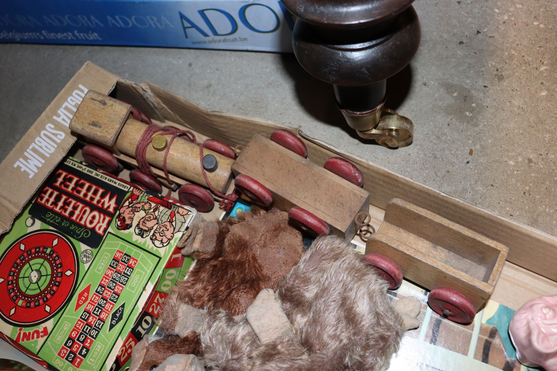 A box containing vintage hand puppets in the form - Image 8 of 8