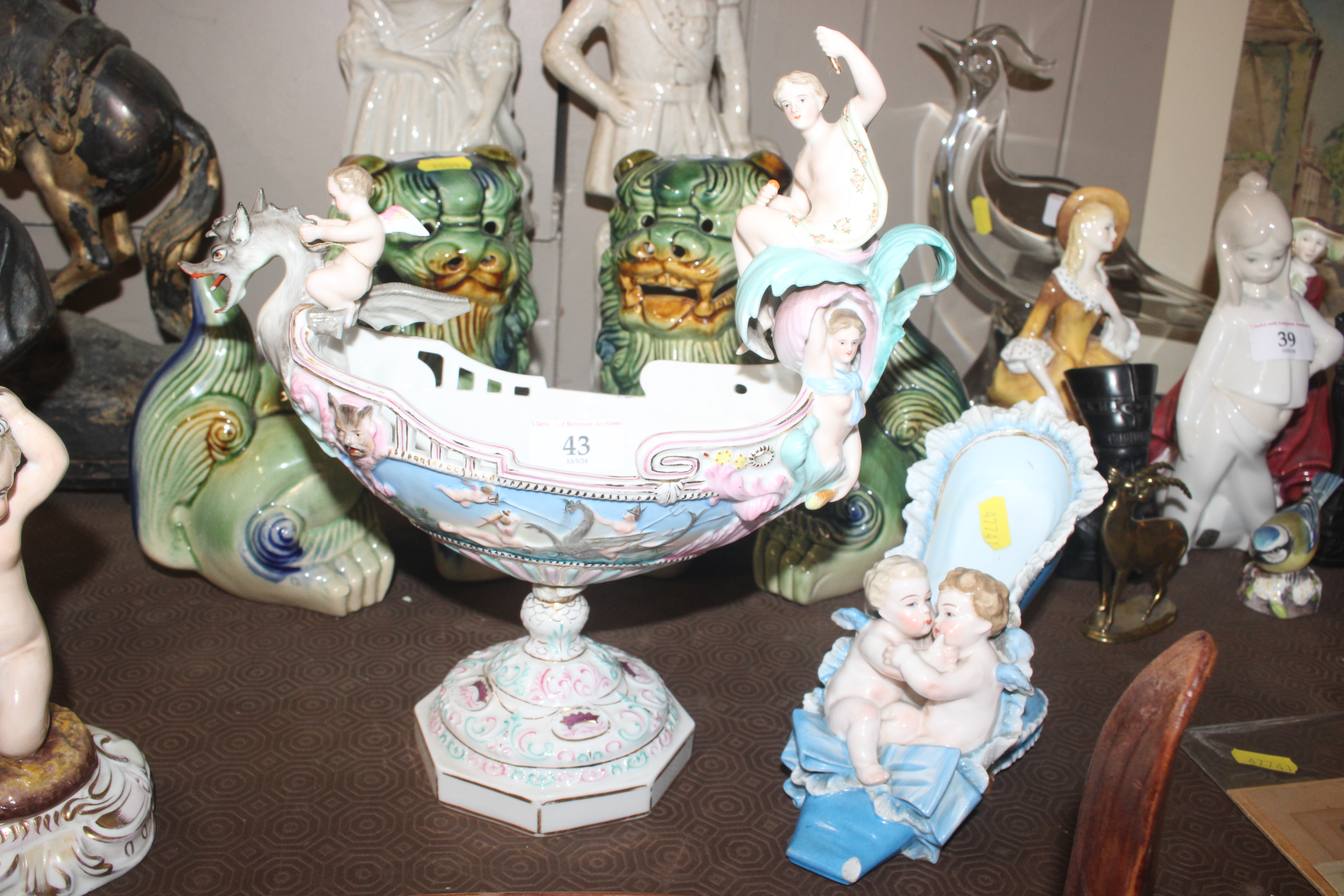 A 19th Century German porcelain jardinière in the - Image 14 of 25