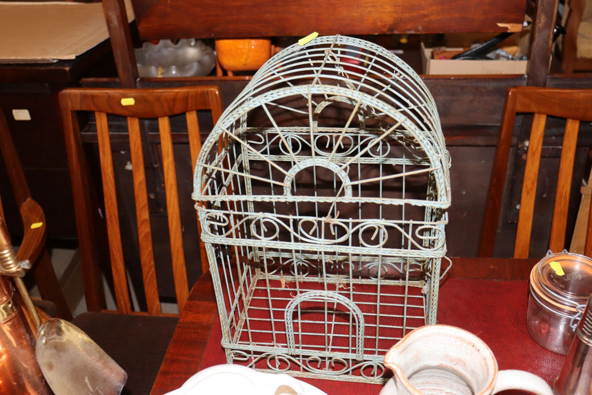 A bird cage; a small quantity of Pontesa tea and d - Image 5 of 5