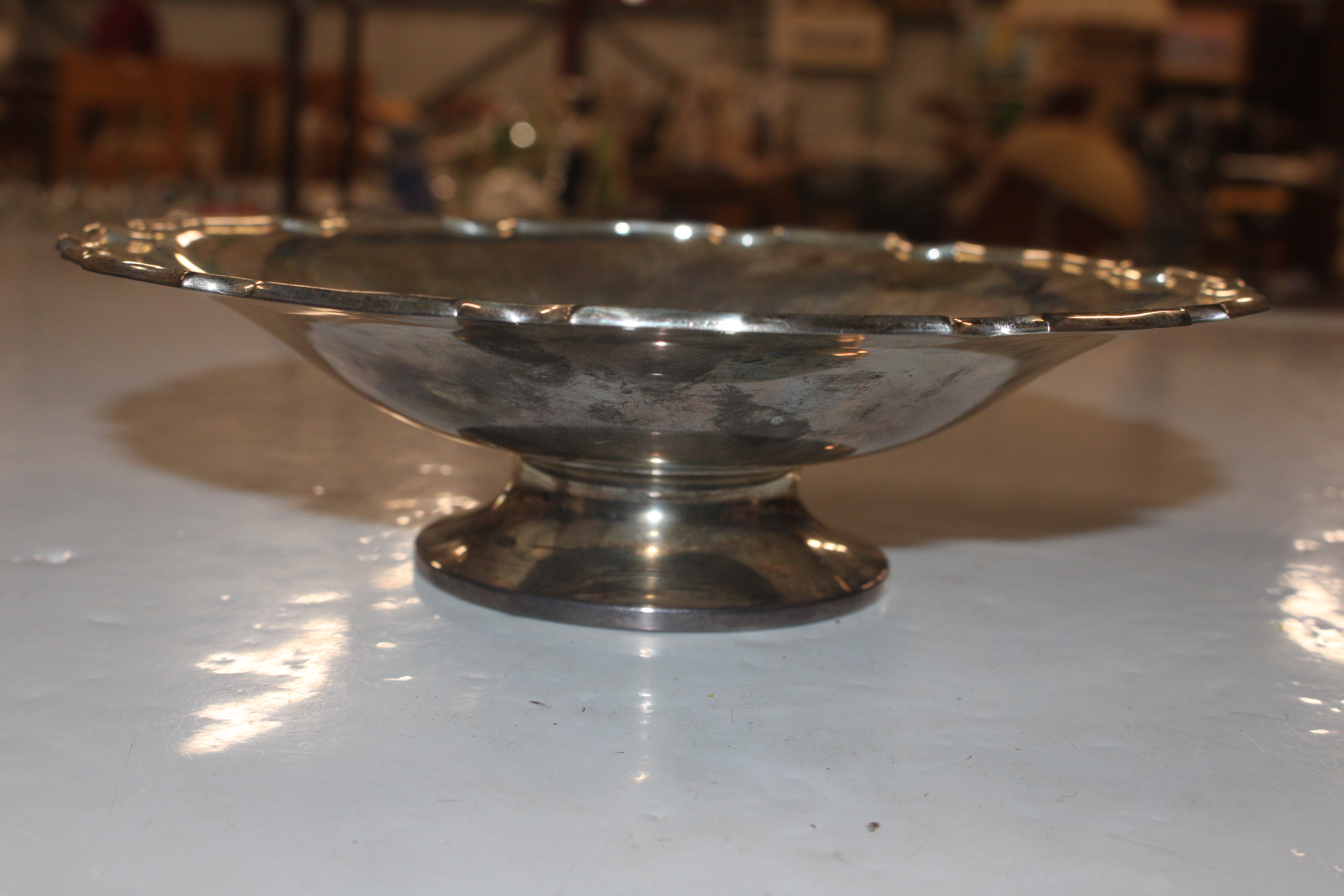 A silver pedestal dish, approx. 6.8oz (259gms) - Image 3 of 5