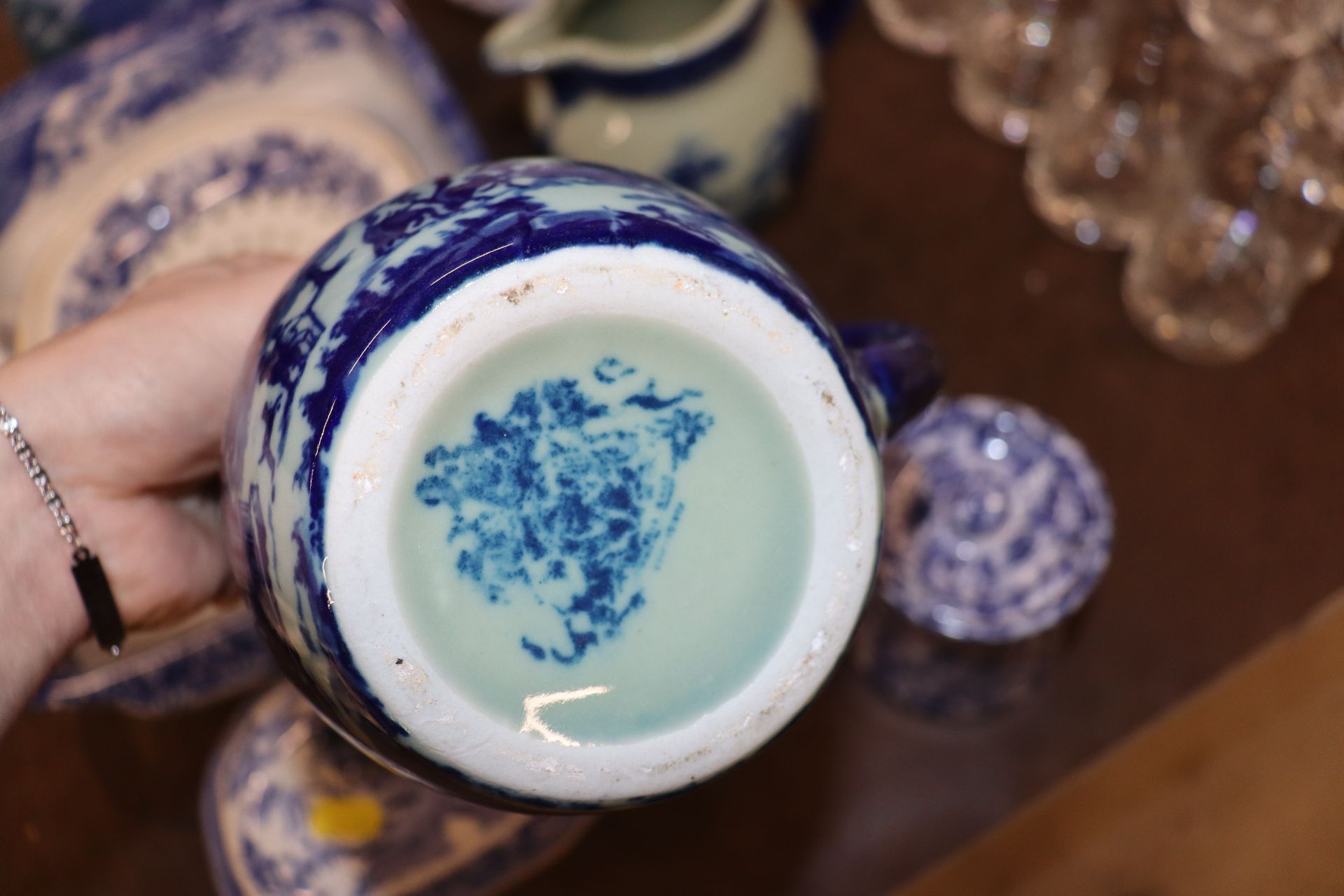 A quantity of various blue and white china to incl - Image 2 of 2