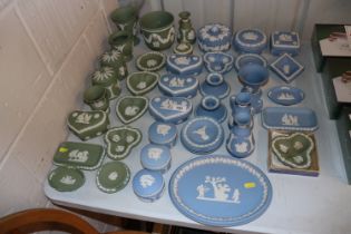 A collection of blue and green Wedgwood jasper war