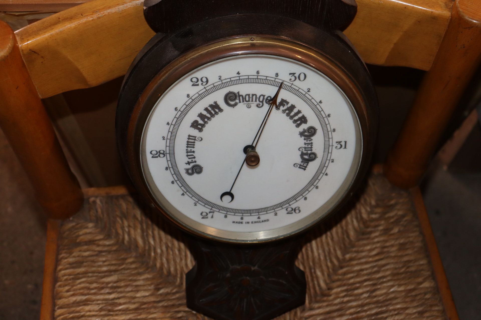 A carved oak cased banjo barometer / thermometer - Image 2 of 4