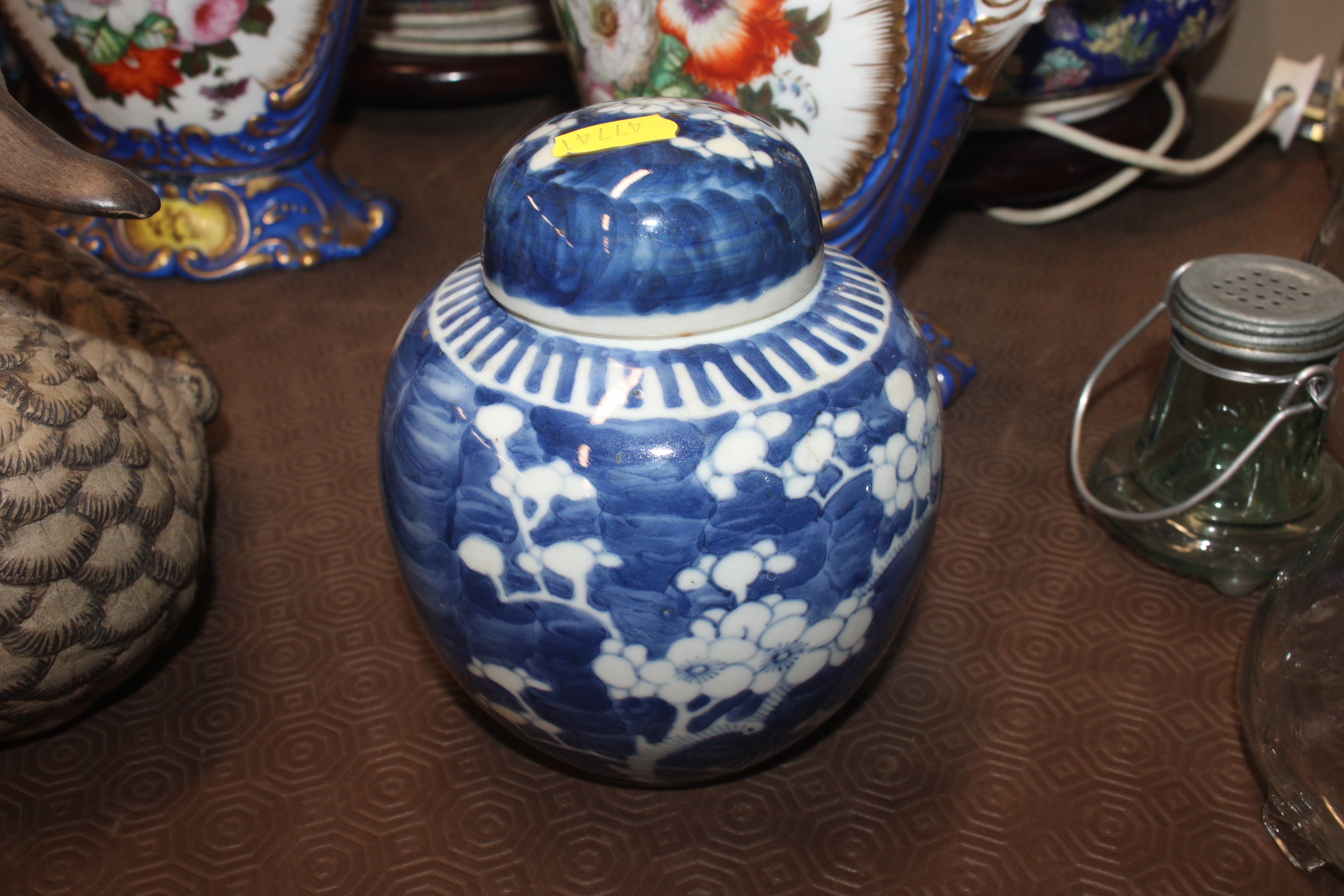 A Chinese "Hawthorn" pattern ginger jar and a Japa - Image 6 of 9