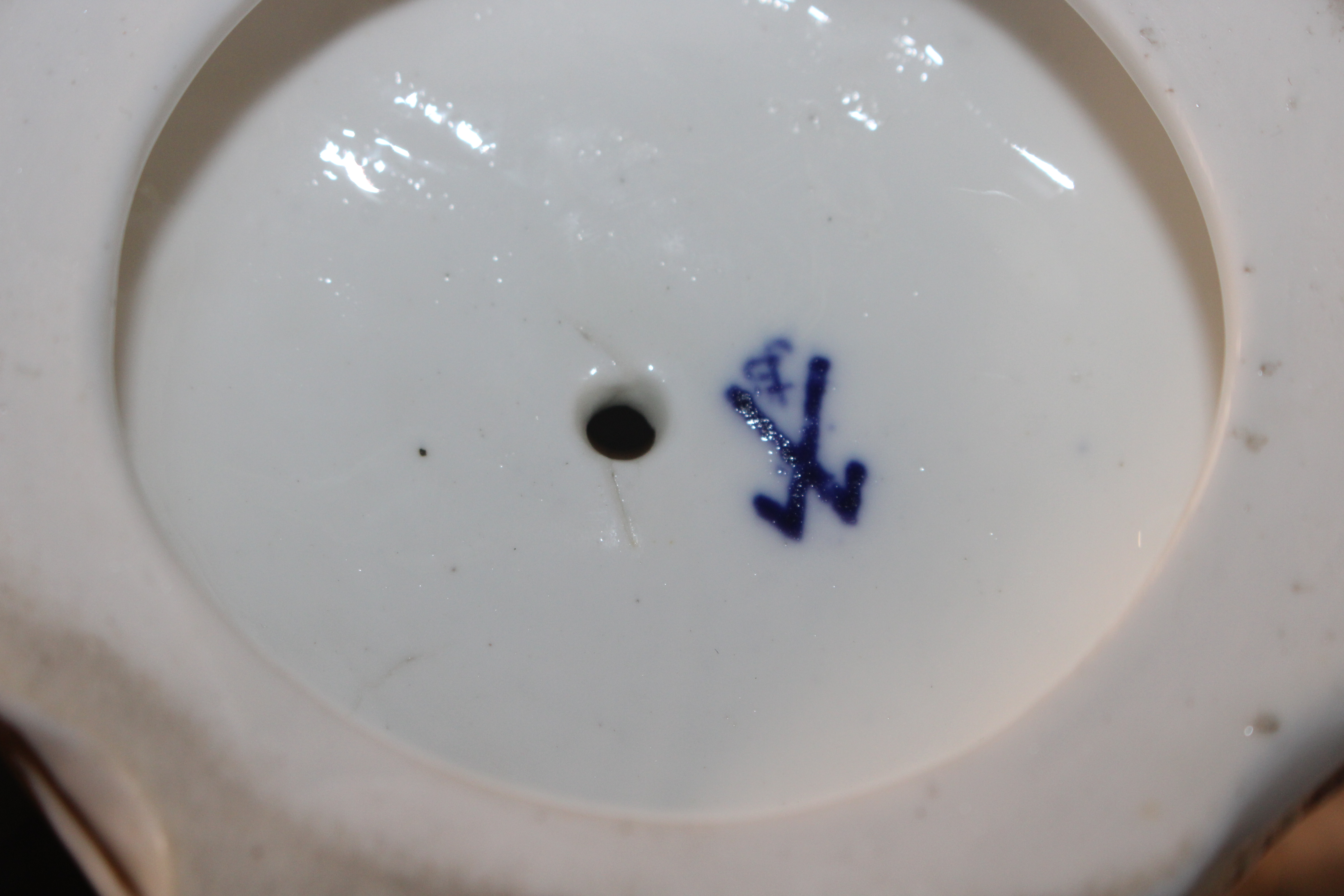 A 19th Century German porcelain jardinière in the - Image 5 of 25