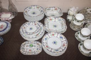 A Copeland late Spode floral pattern part dinner service