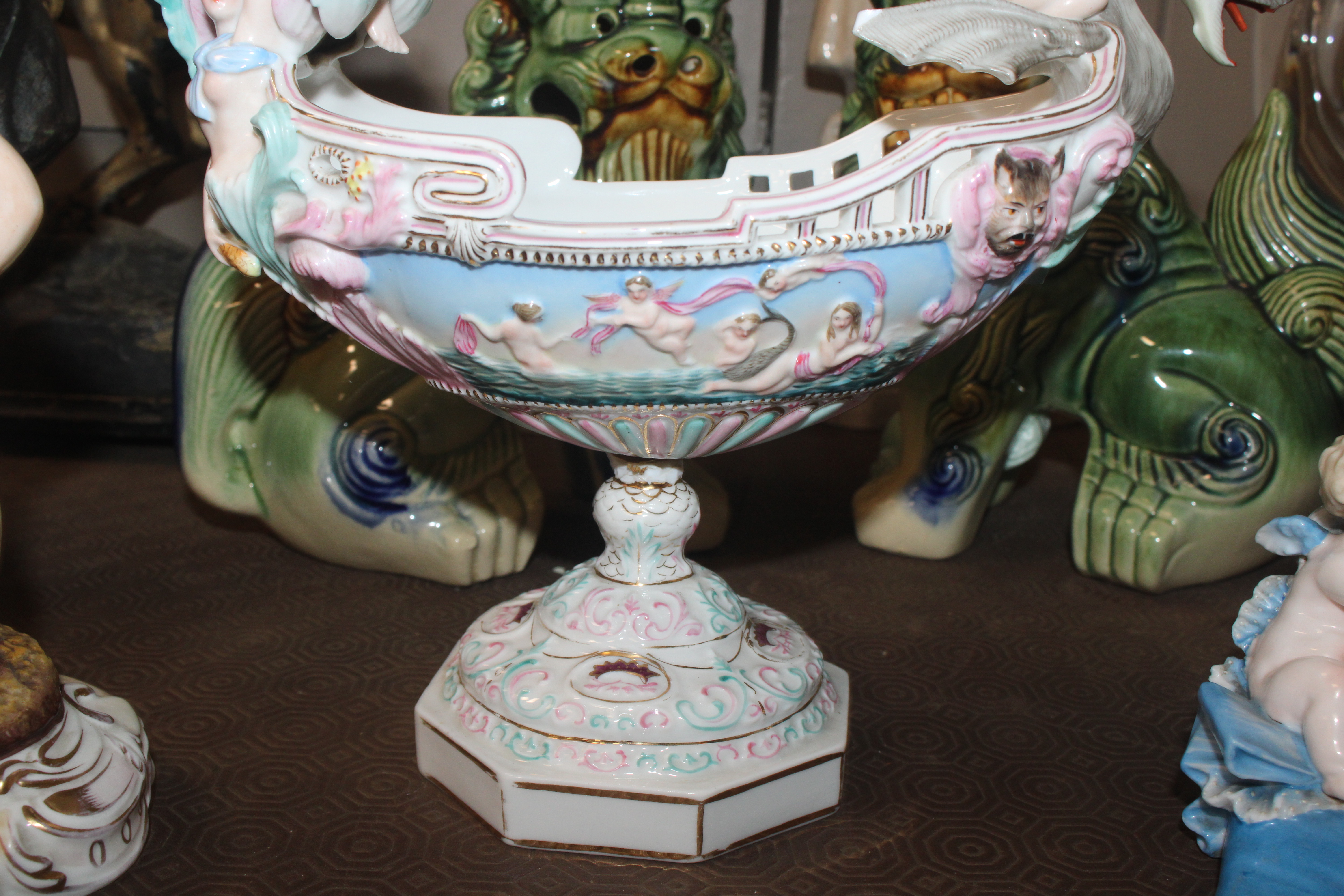 A 19th Century German porcelain jardinière in the - Image 25 of 25