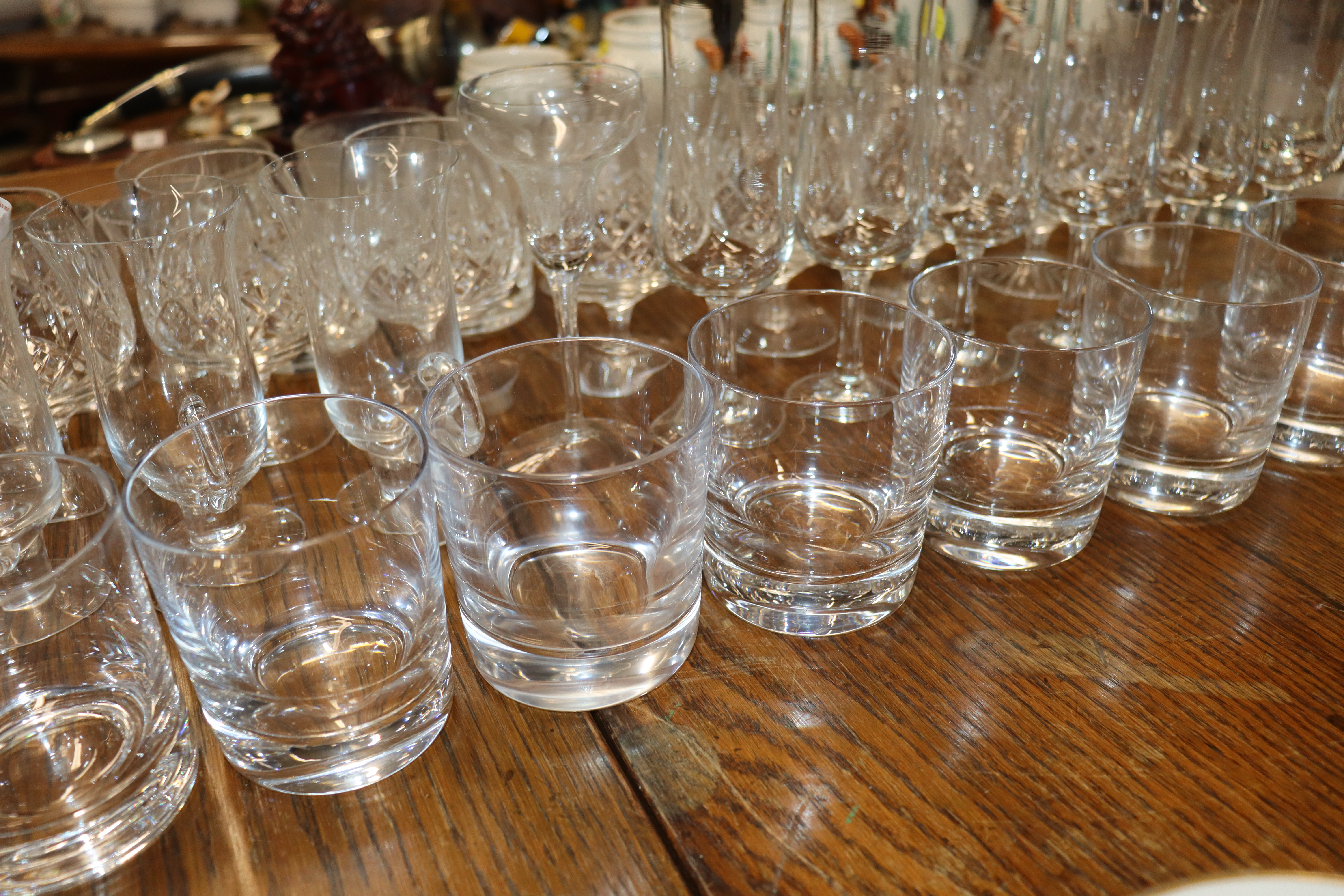 A large quantity of table glassware - Image 4 of 5