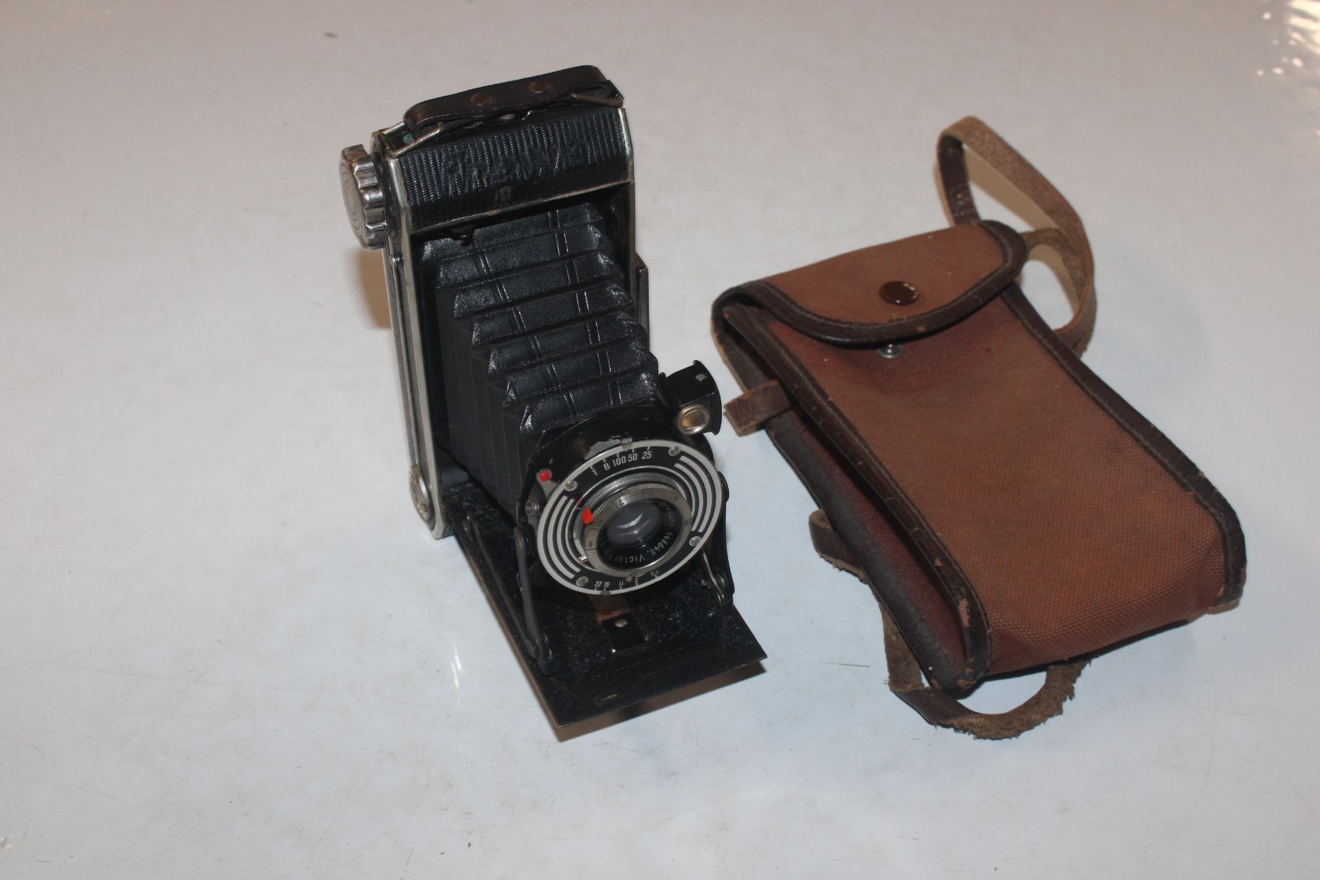 A box containing a Helios folding camera; a milita - Image 15 of 20