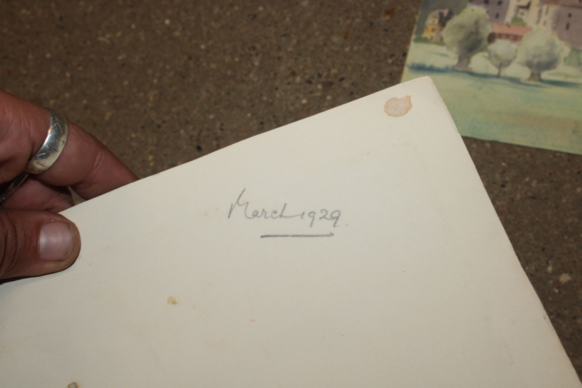 A plastic crate and contents of a large assortment - Image 16 of 27