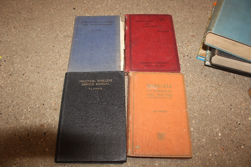 A box of books including Vintage radio and others - Image 4 of 5