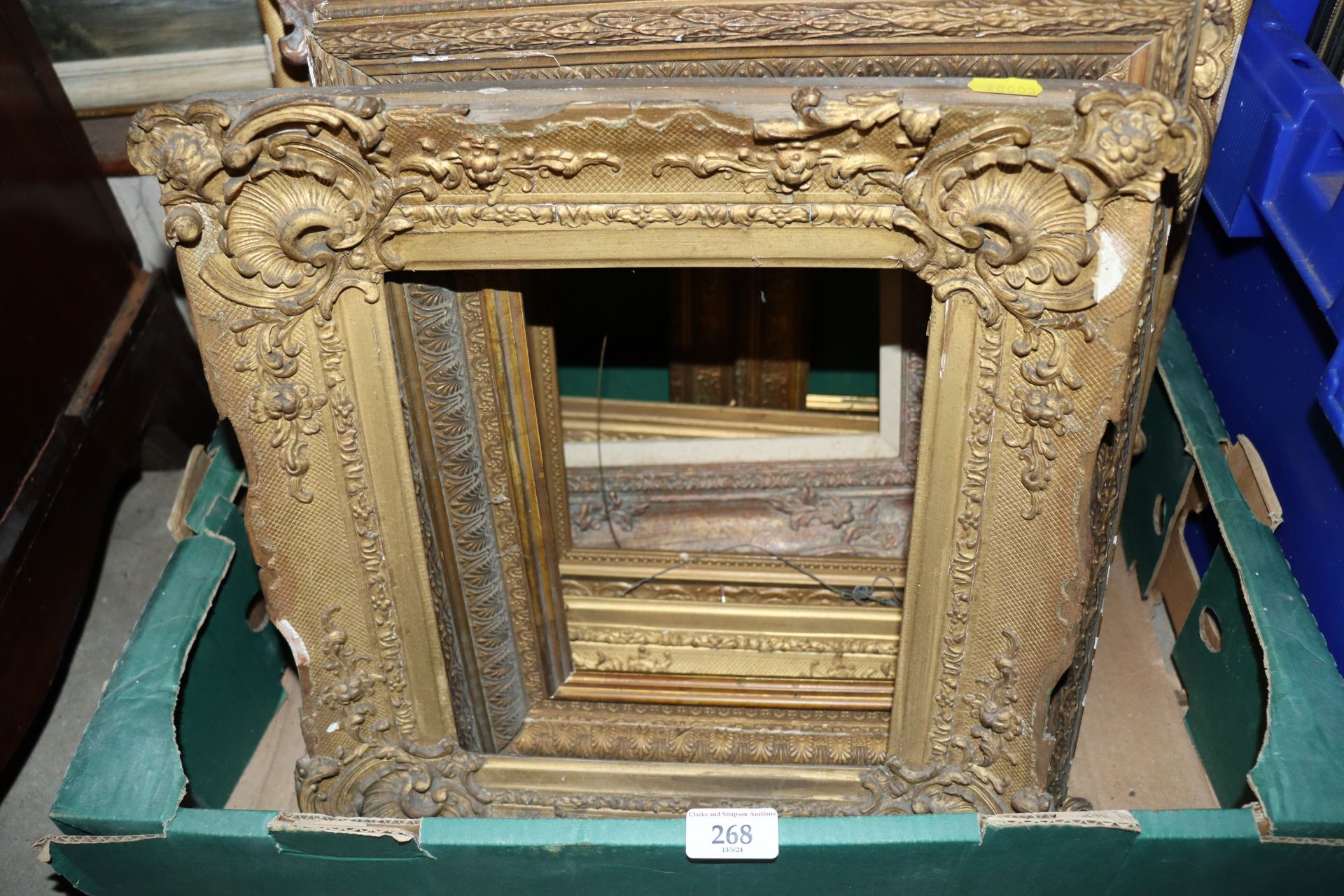 A box of various old gilt picture frames - Image 2 of 4