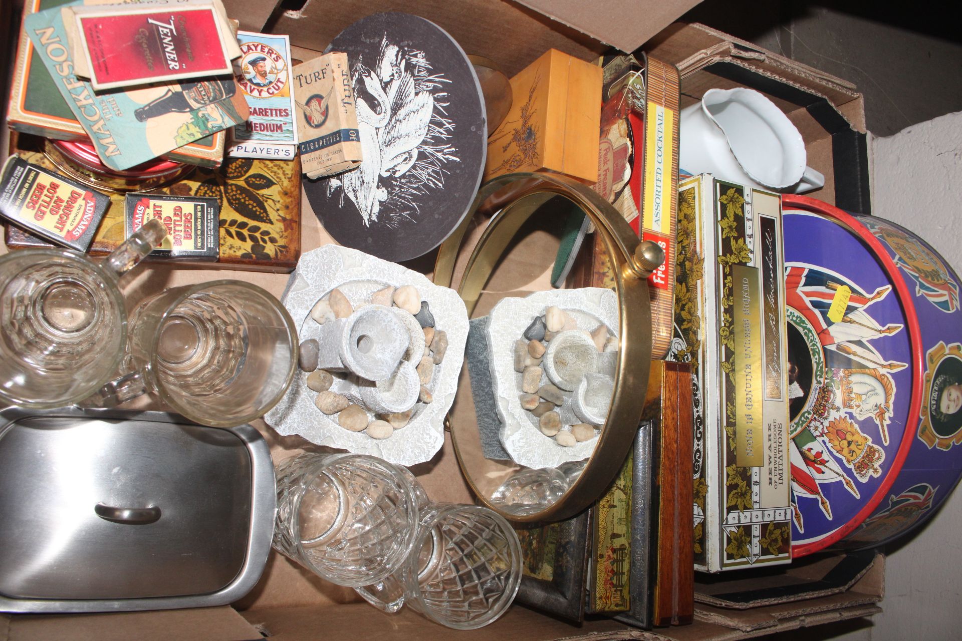A quantity of vintage tins, packaging and other ad - Image 2 of 5