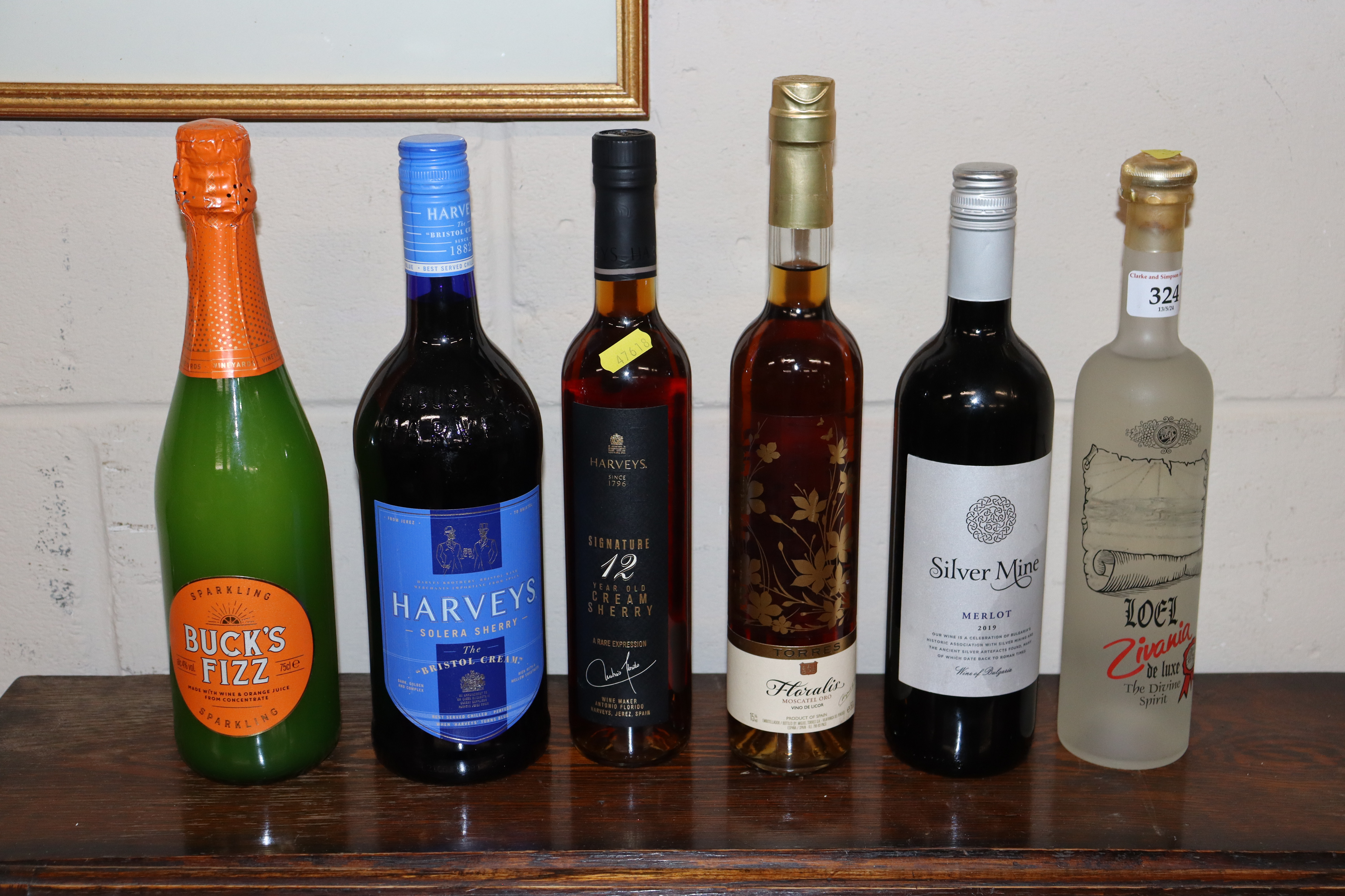 Six bottles of various wine, Sherry and liqueur