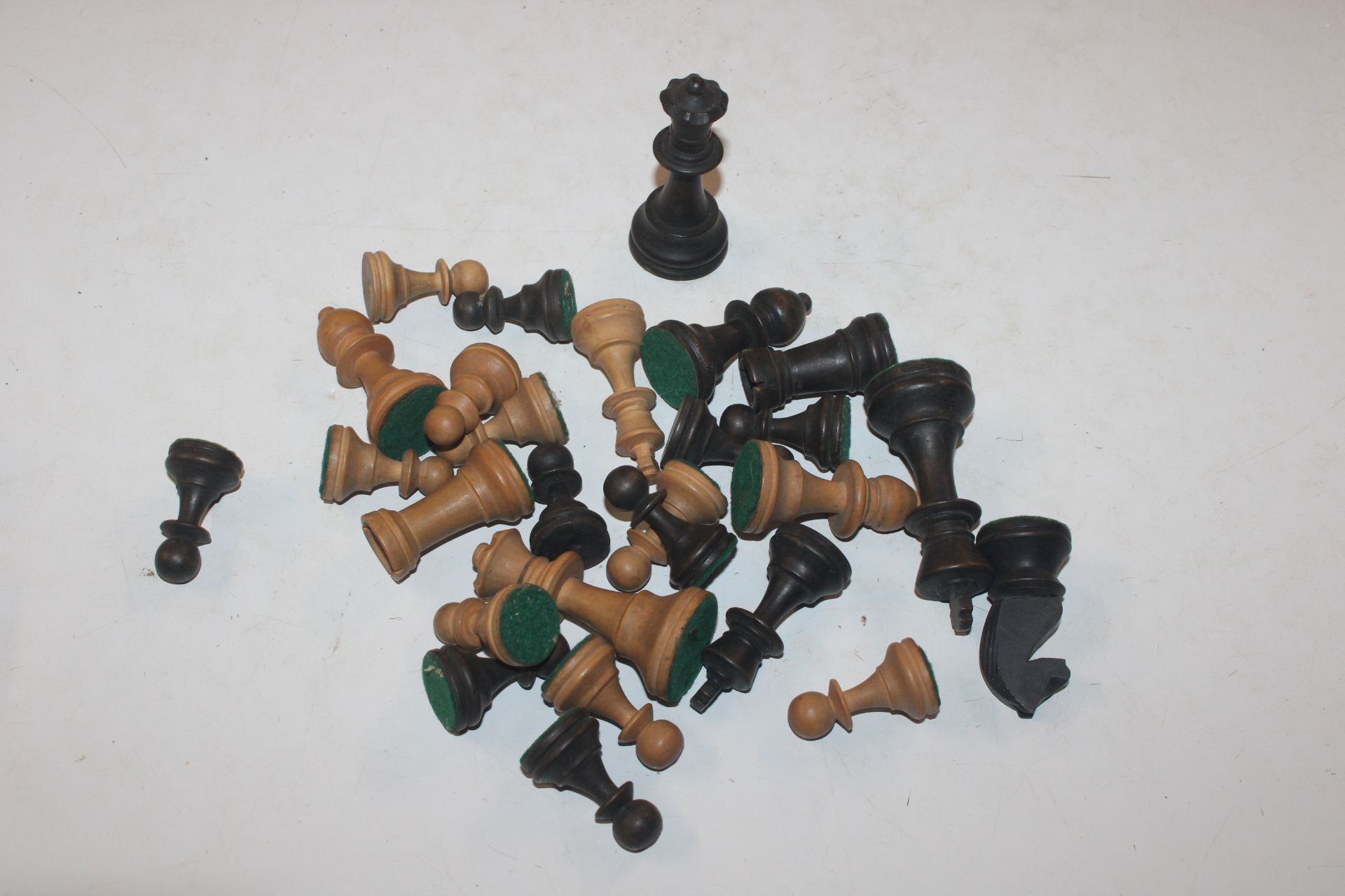 A box containing chess pieces; various costume jew - Image 3 of 4