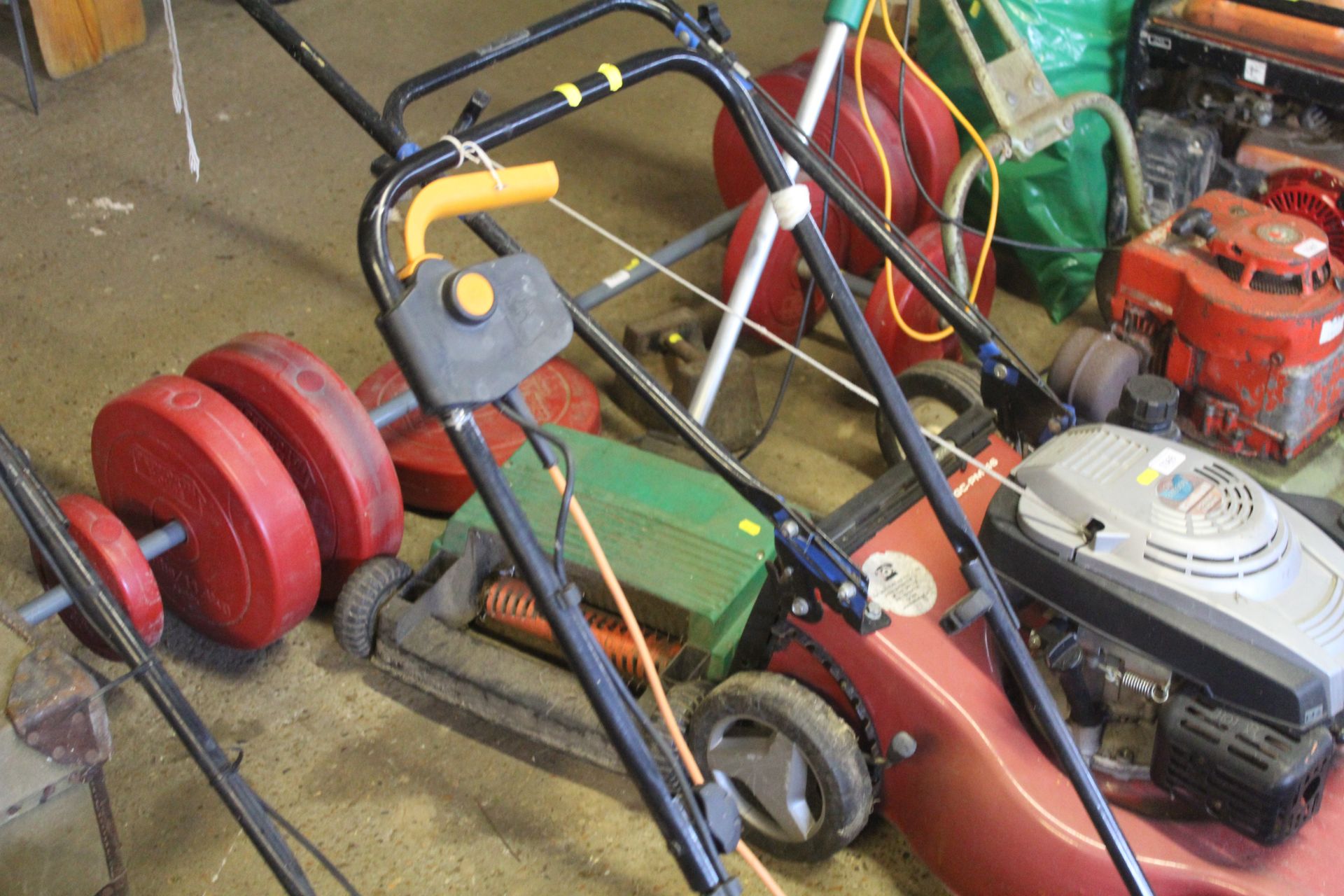 A Draper Garden Power electric scarifier - Image 3 of 3