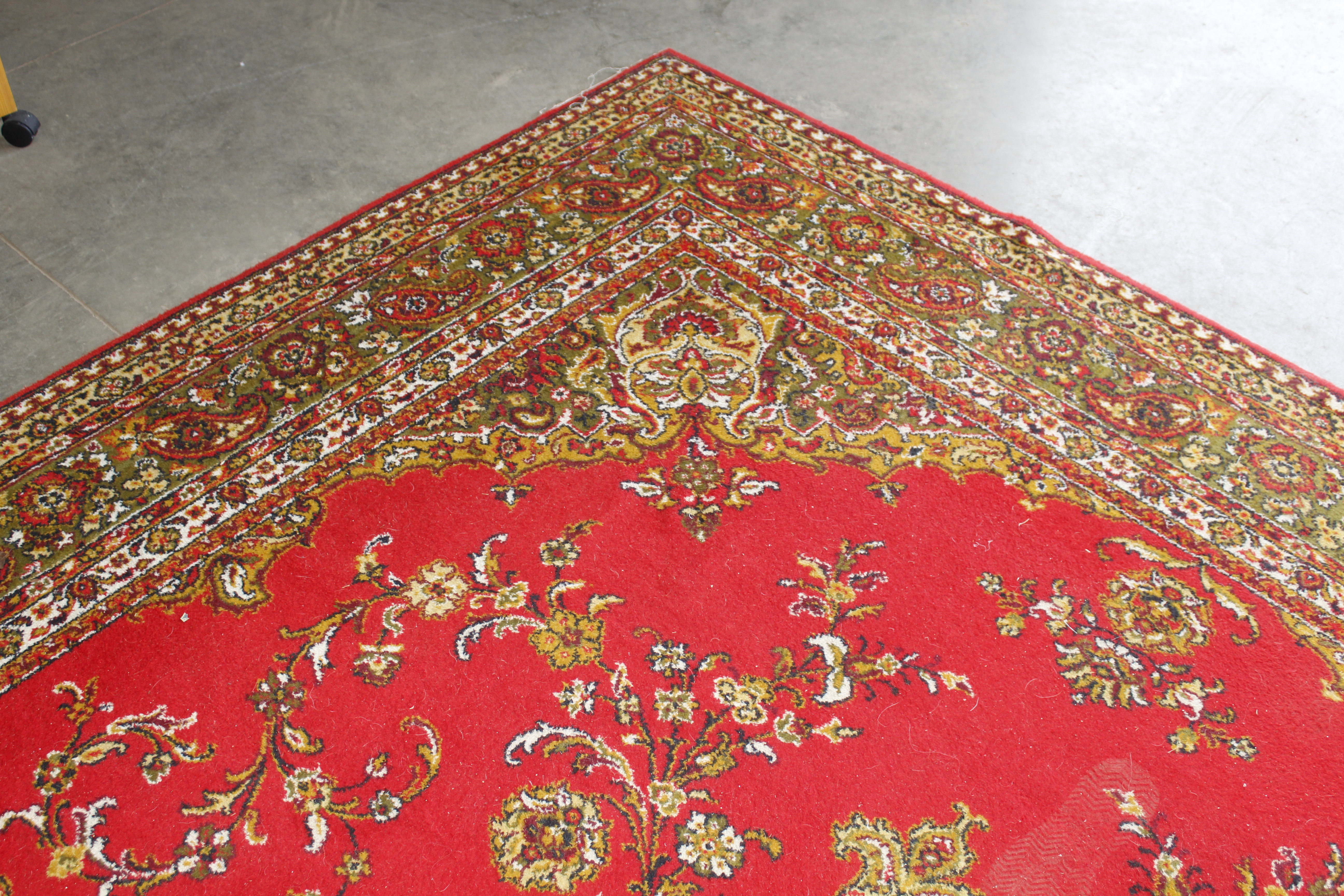 An approx. 12' x 9' red patterned rug AF - Image 7 of 11