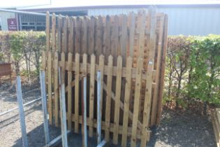 Four picket style fencing panels, the majority mea